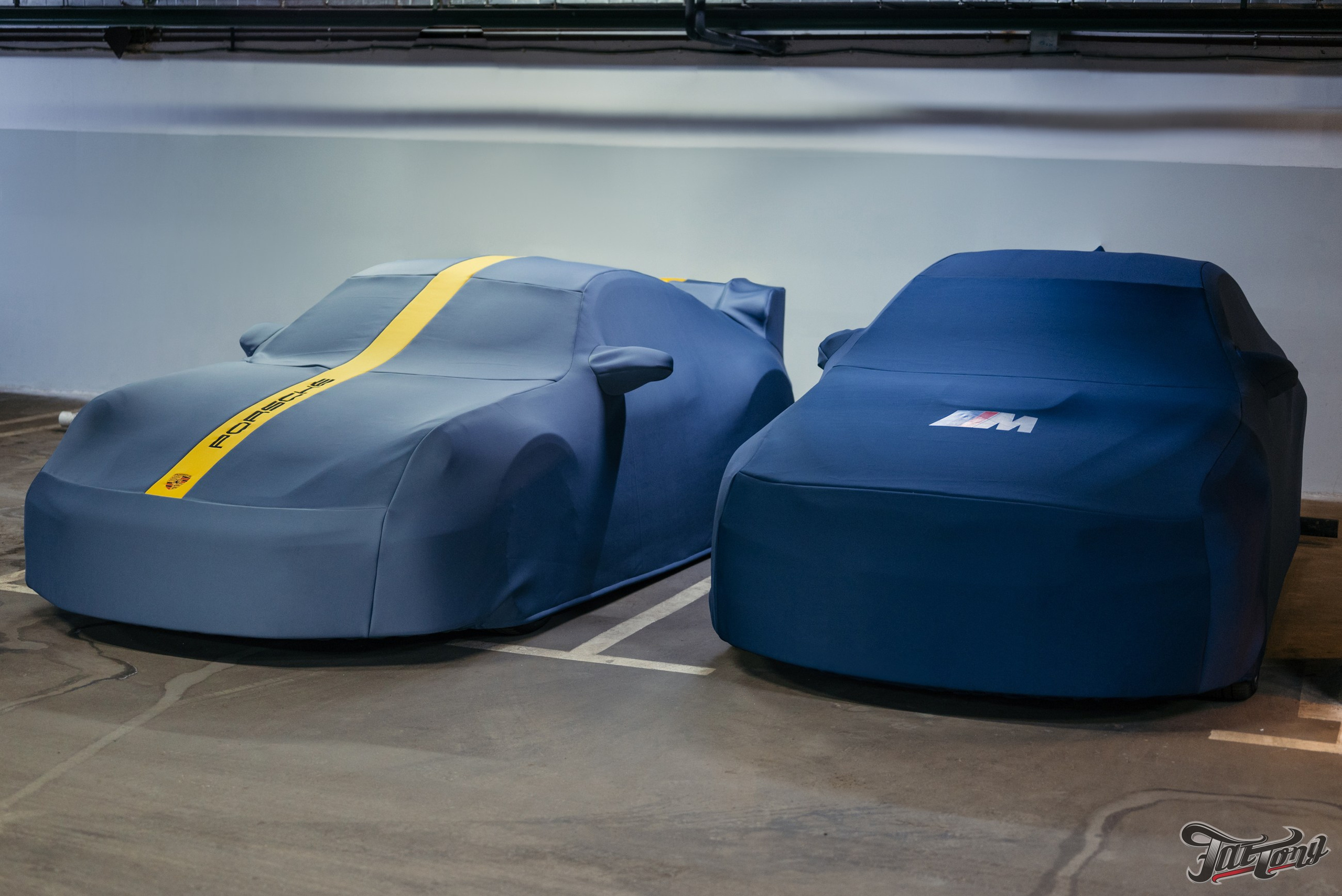 Porsche GT3 и BMW M4 чехлы для гаражного хранения. DeLorein