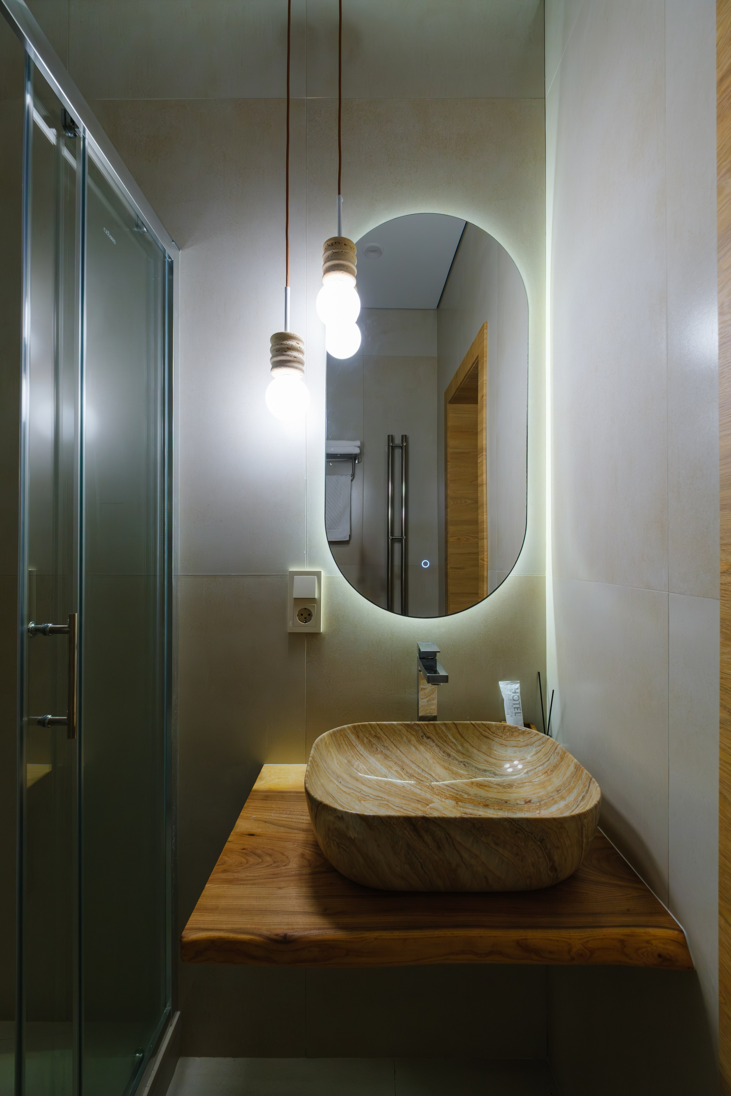 Мини-отель «Larix Hill» Терскол. Фотограф на Эльбрусе • Роман Шатхин