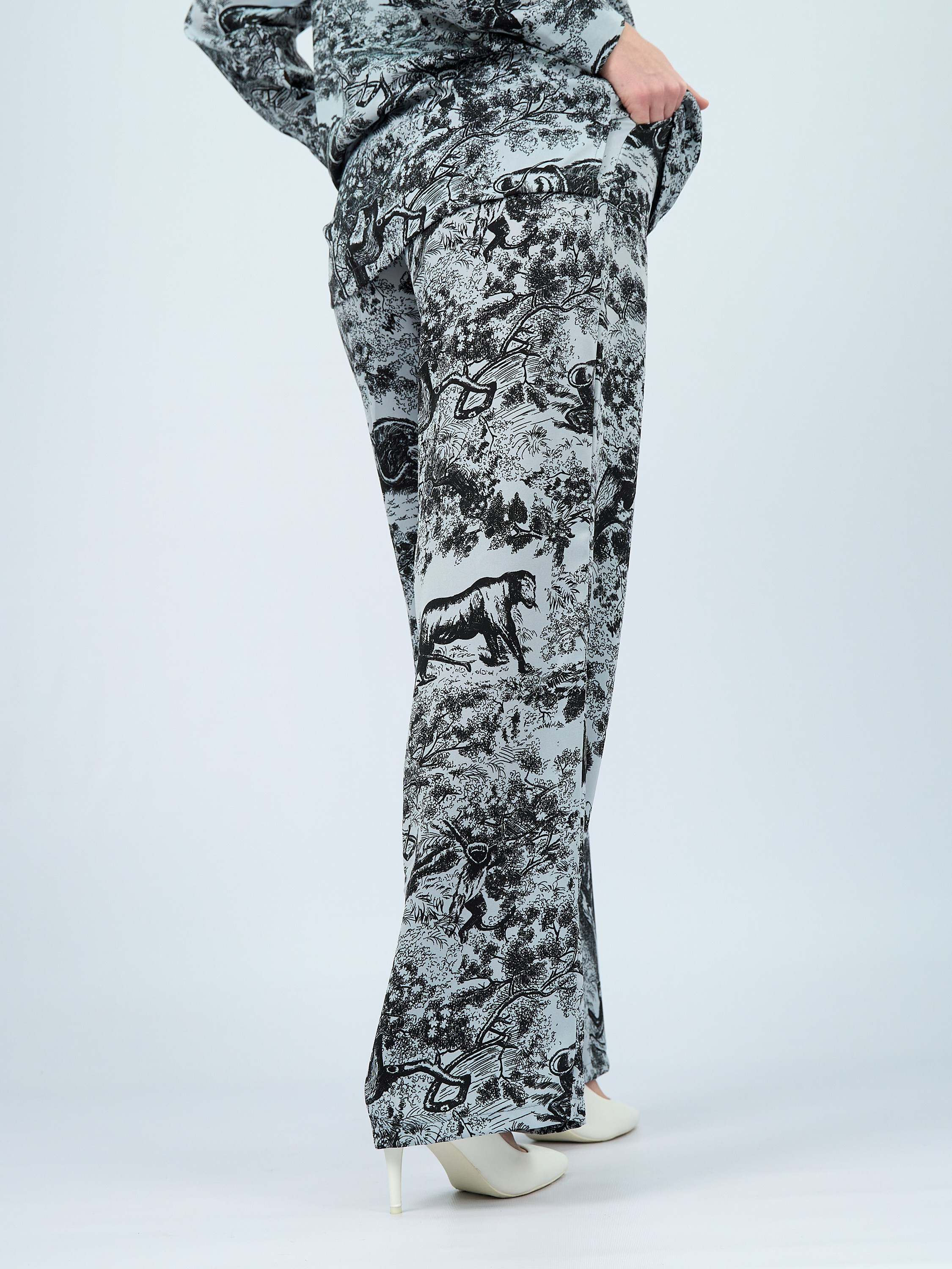 Фотосъёмка женских костюмов для Wildberries — Казань