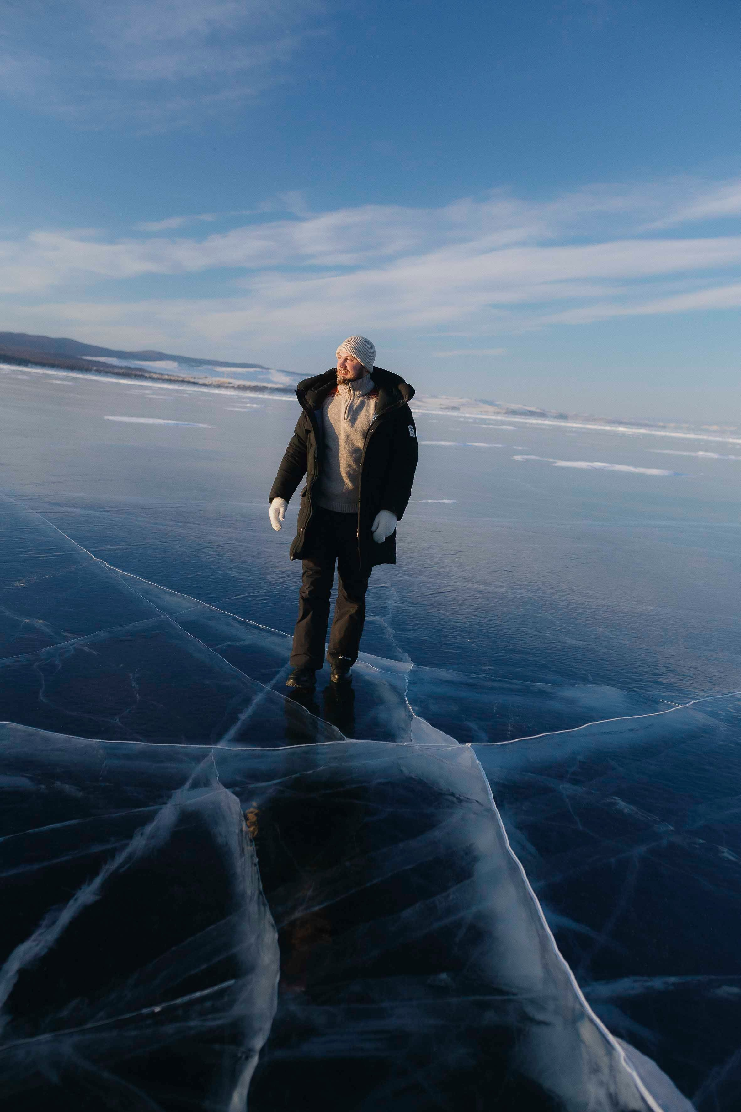 Ледяное зеркало. Фотограф Ольхон, Регина