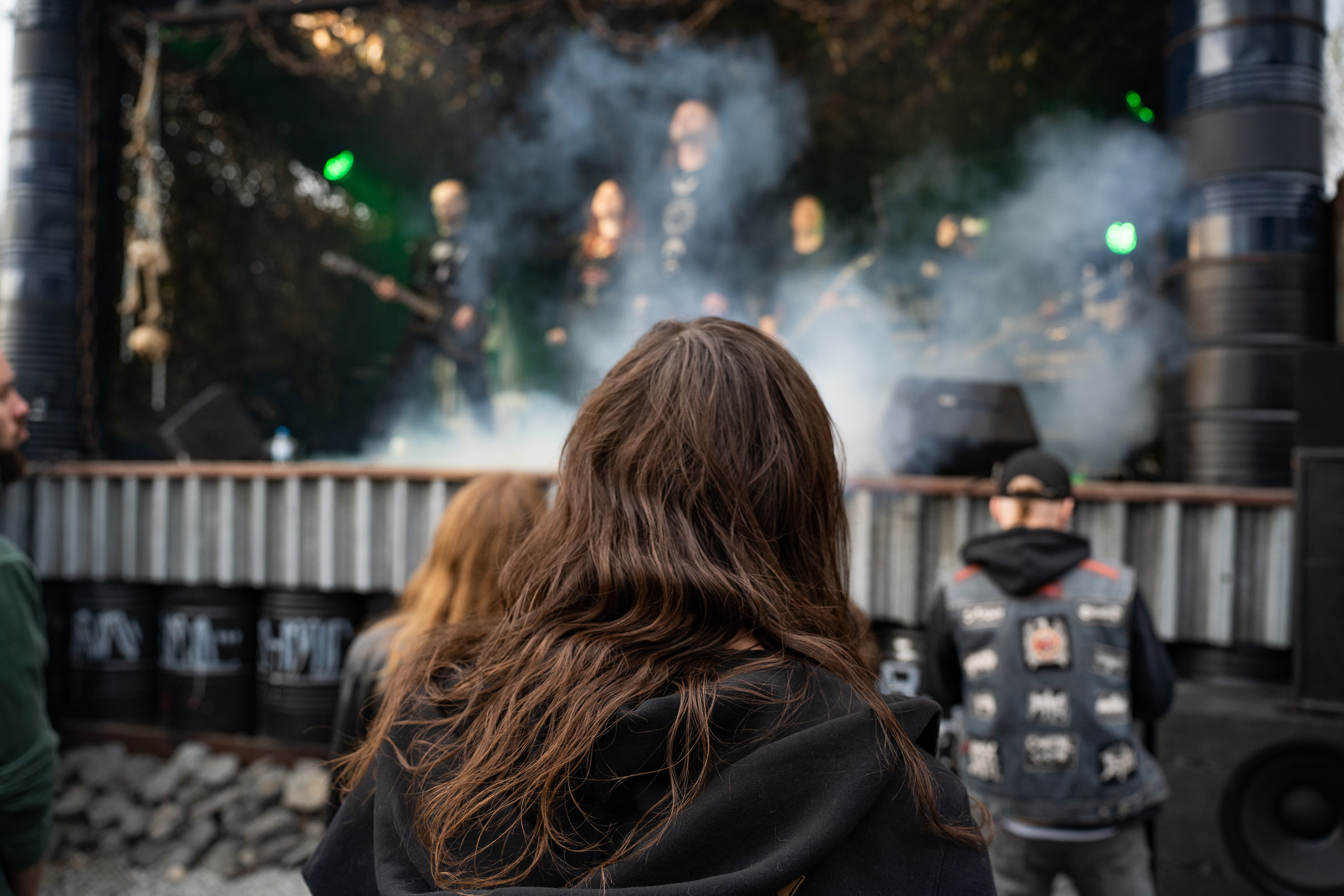 Фестиваль «ПОСРЕДИ КЛАДБИЩ И БОЛОТ»|Архангельск. Концертный и репортажный фотограф в Санкт-Петербурге Слава Пахомов
