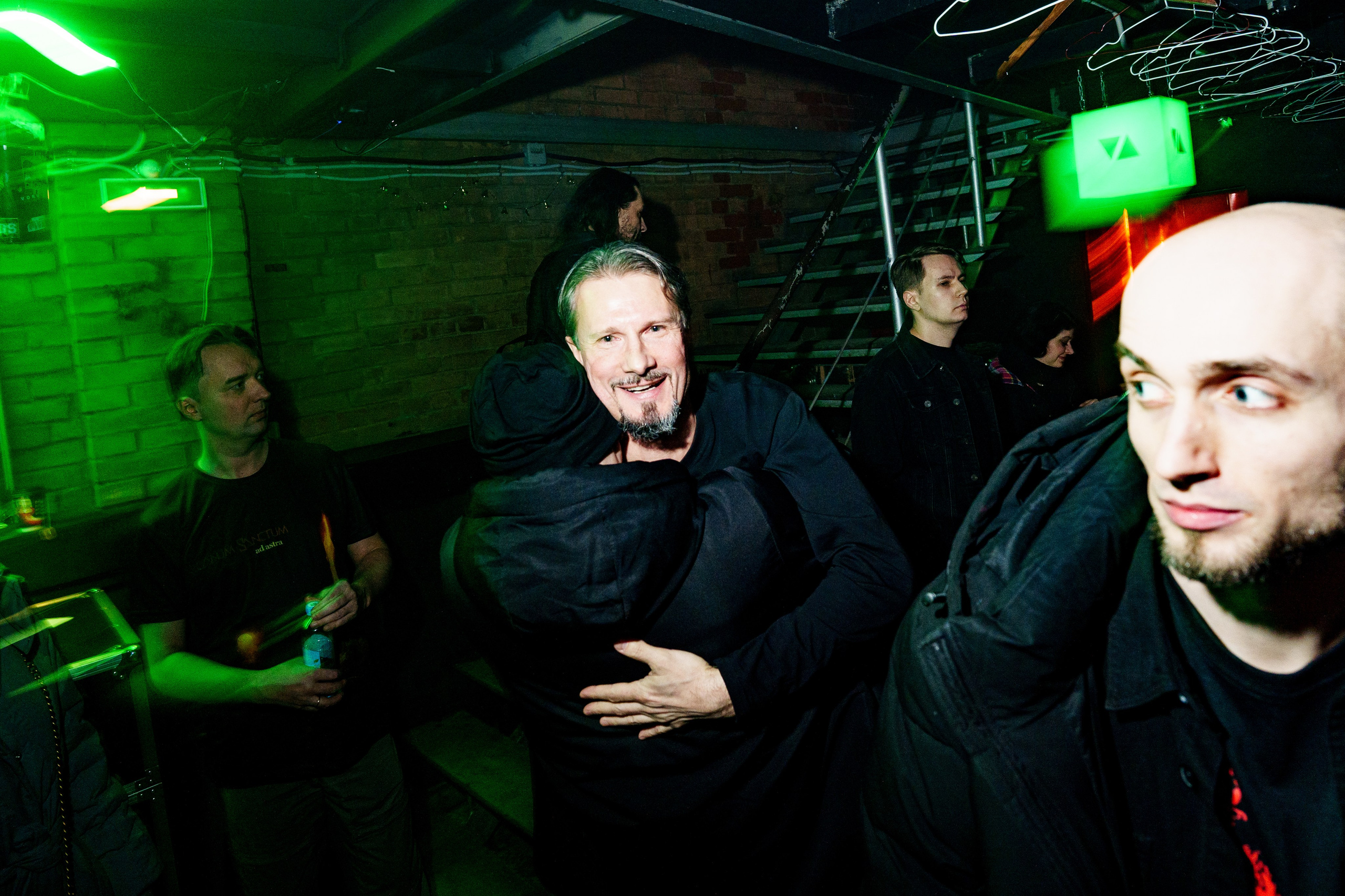 Inside the Rain|Ласточка. Концертный и репортажный фотограф в Санкт-Петербурге Слава Пахомов