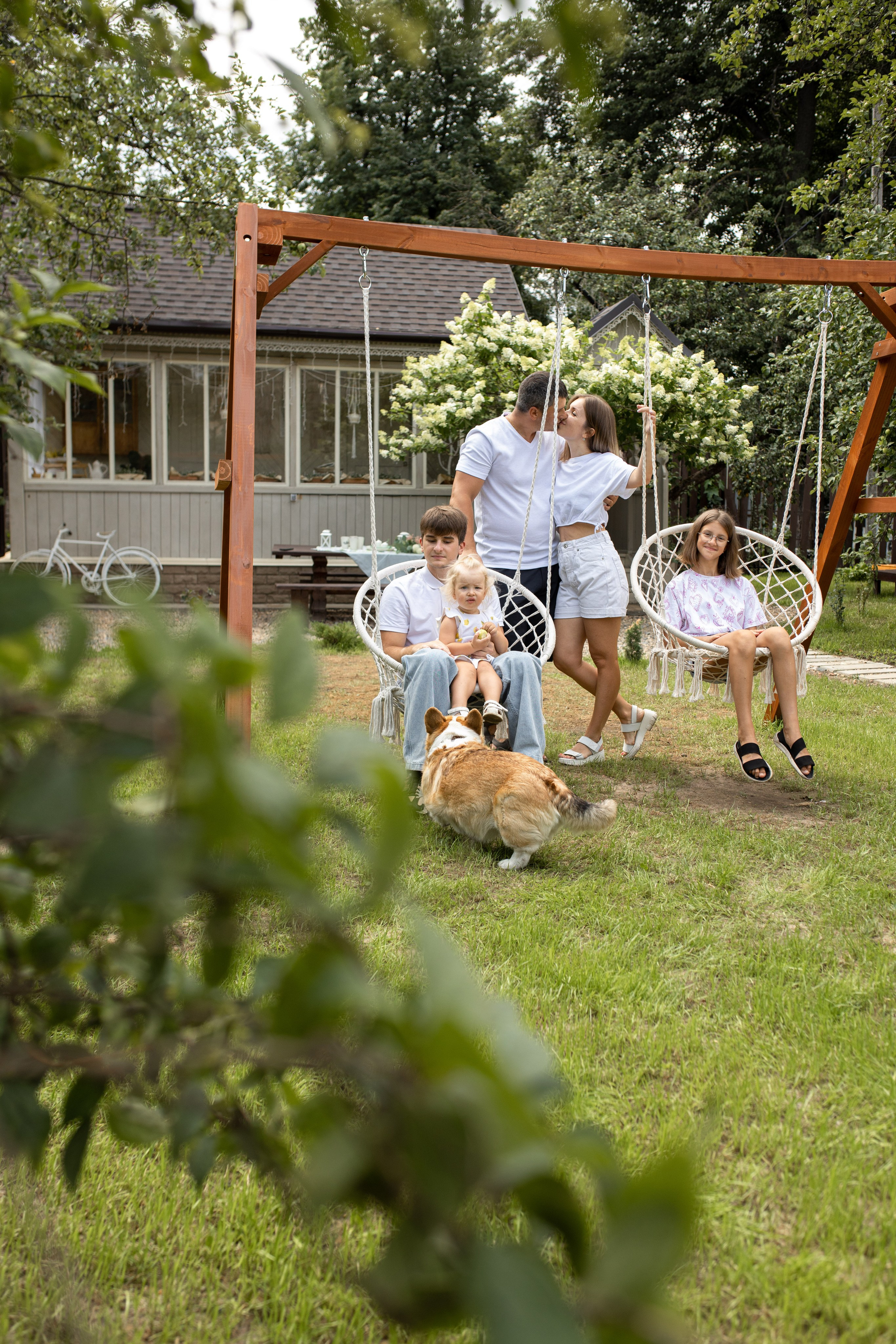 Семейная фотосессия на даче в Купавне. Фотограф в Железнодорожном и Балашихе