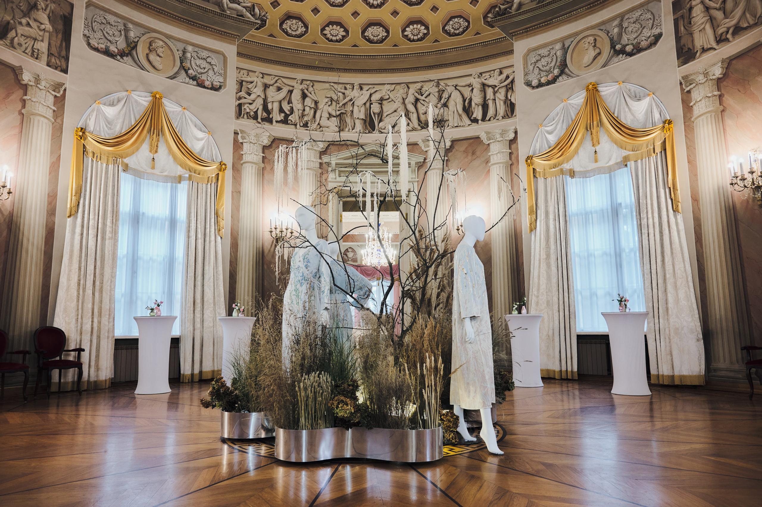 Открытие выставки 13.09.22. Никита Хохловский фото и видео продакшн