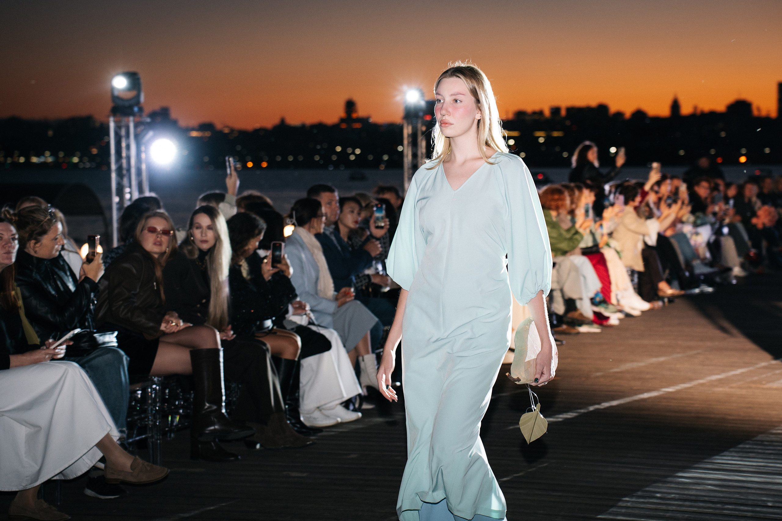 МОДНЫЙ ПОКАЗ ТАТЬЯНЫ СУЛИМИНОЙ. Фотограф в Воронеже Ольга Космодемьянская