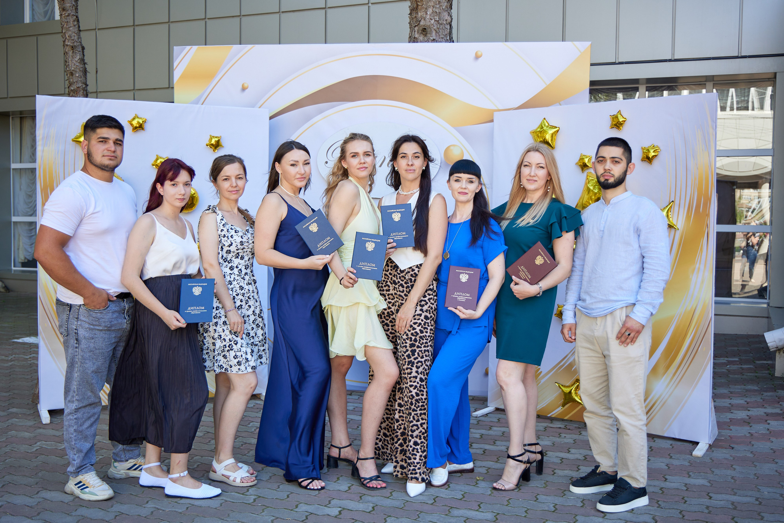 Линейки, выпускные, утренники, праздники