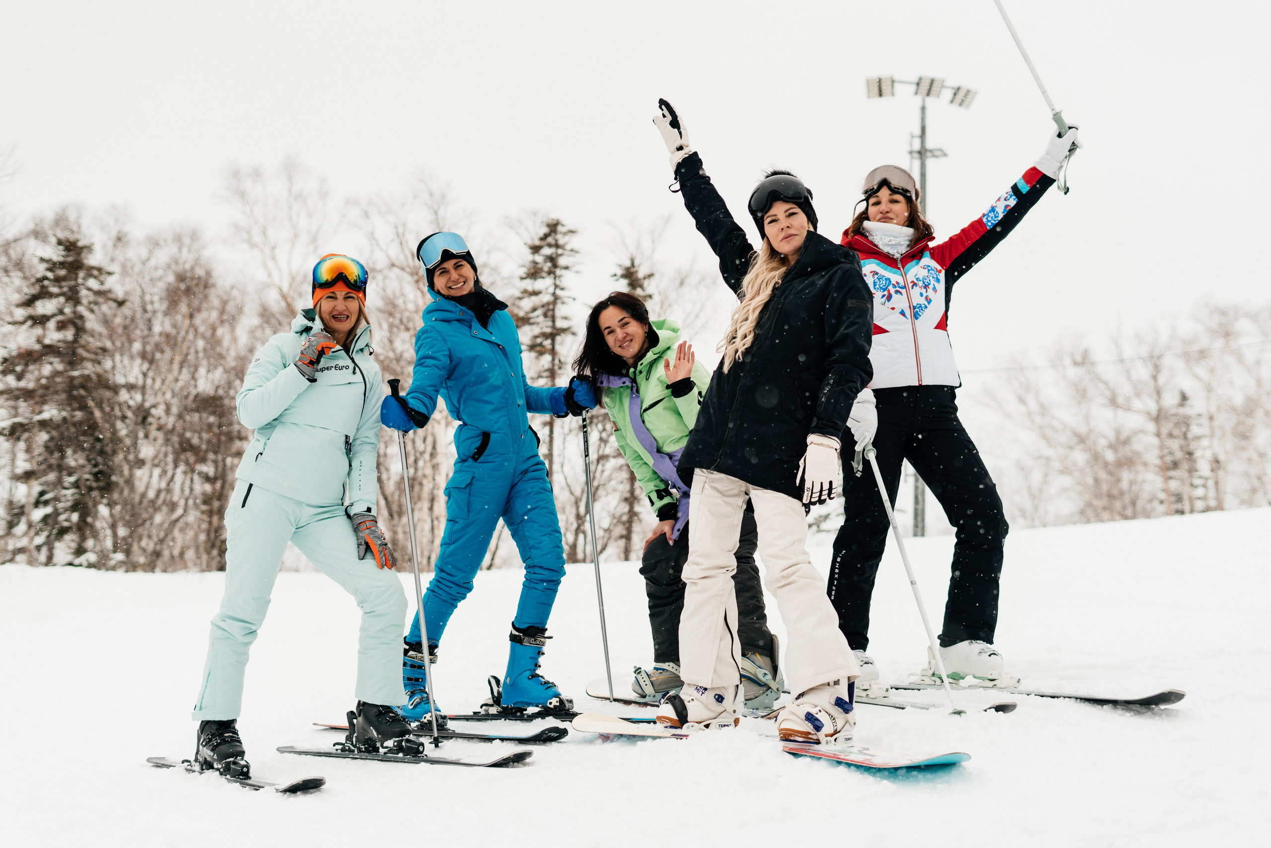 Лыжницы против сноубордисток. Фотограф сахалин