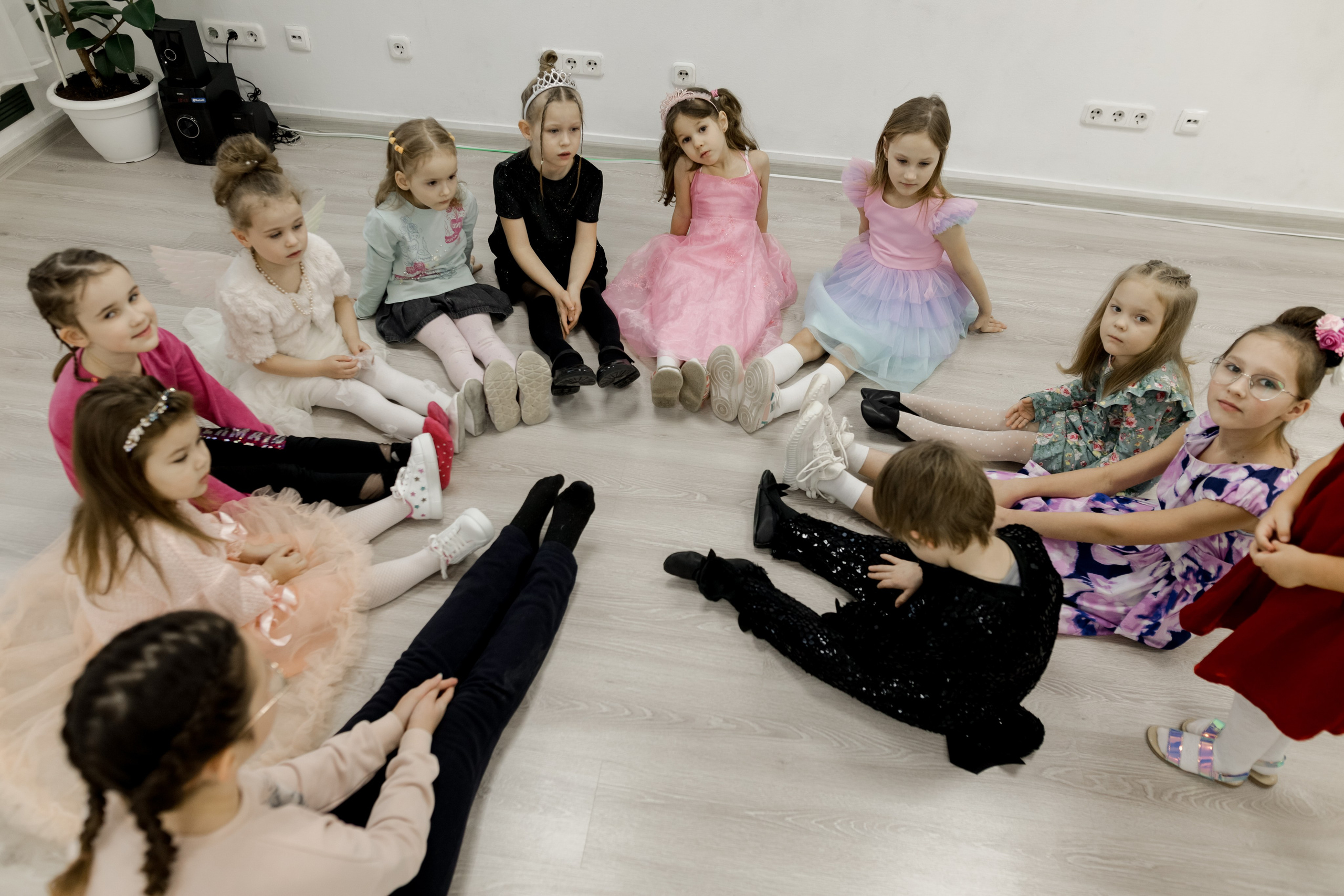 Празднование Нового года в модельной школе. Свадебный фотограф Беларусь Ольга Козыренко