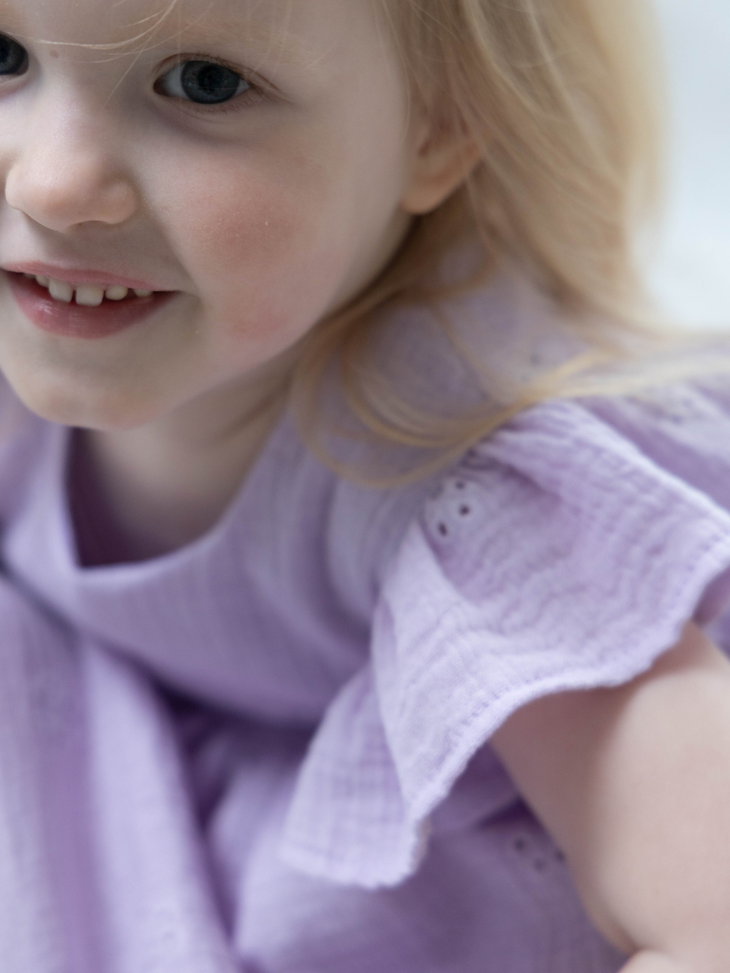 Детские платья. Фотограф для маркетплейсов, фотоуслуги в Жуковском Татьяна Марсуверских