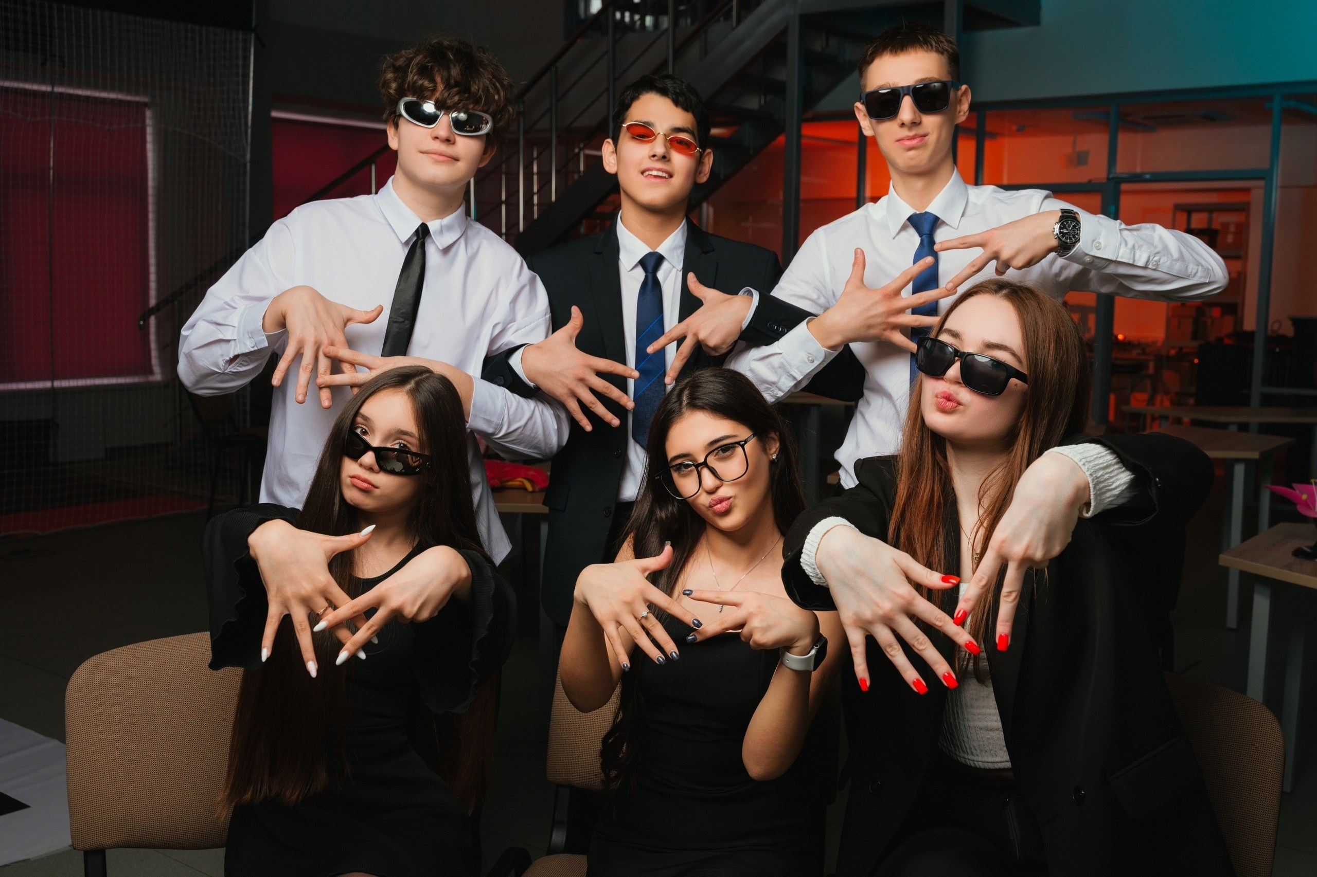 Школьные съемки & Выпускные альбомы. Свадебный и Школьный фотограф Улан-Удэ Бурятия Джулия Топоева Выпускные альбомы Фотограф на мероприятие