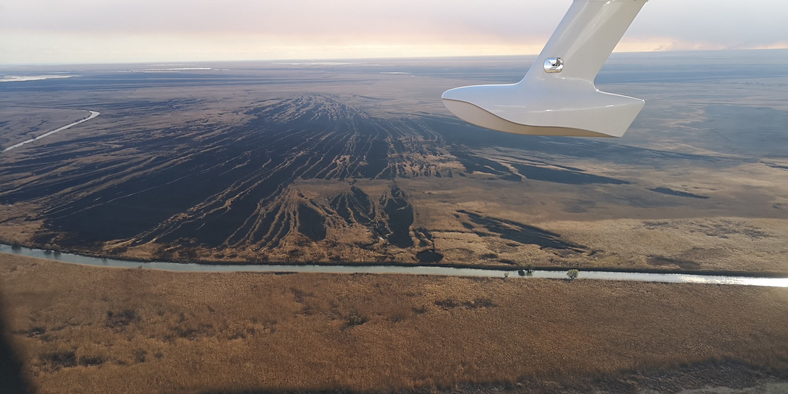 Каспийское море (наука на Ла-8) (2021 г.). Фотоальбом показывающий увлекательный мир авиации и мир медведей Андрея Иванова