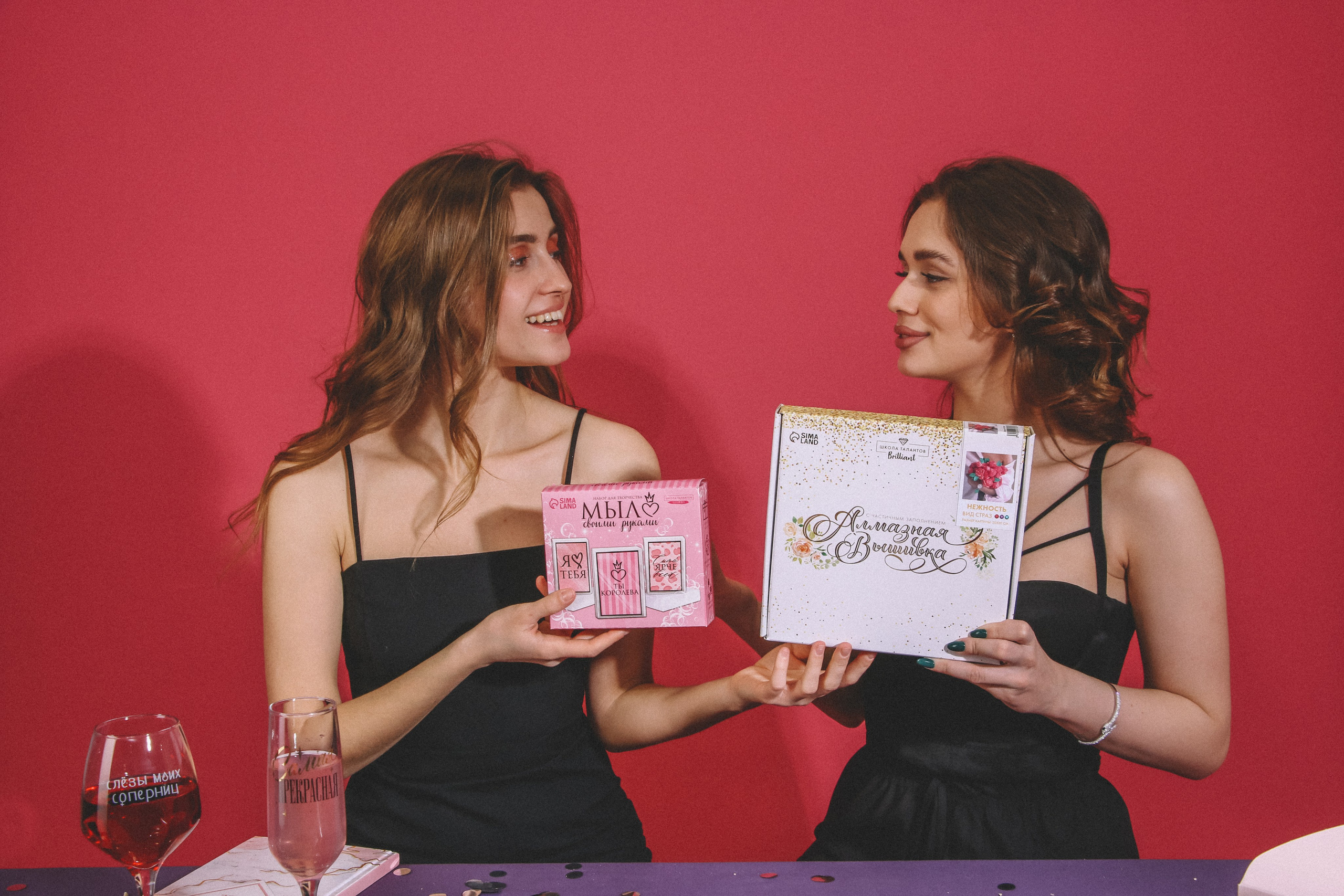 Разработки 8 марта. Фотограф для различных событий, проектов, маркетплейсов, сайтов и мероприятий в Екатеринбурге