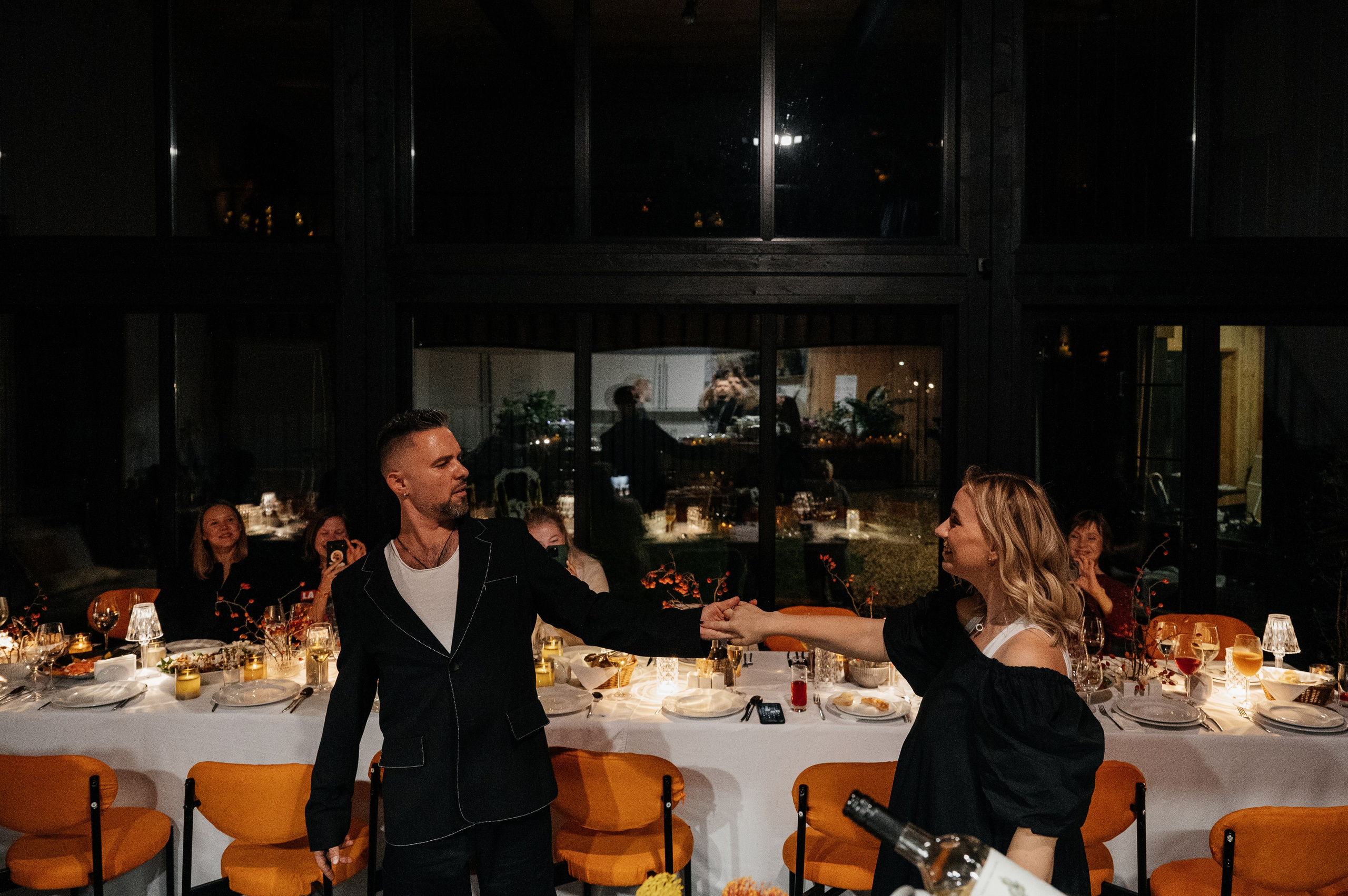 Невероятно атмосферный семейный ужин. Wedding photographer in Moscow and around the world Andrey Medvednikov