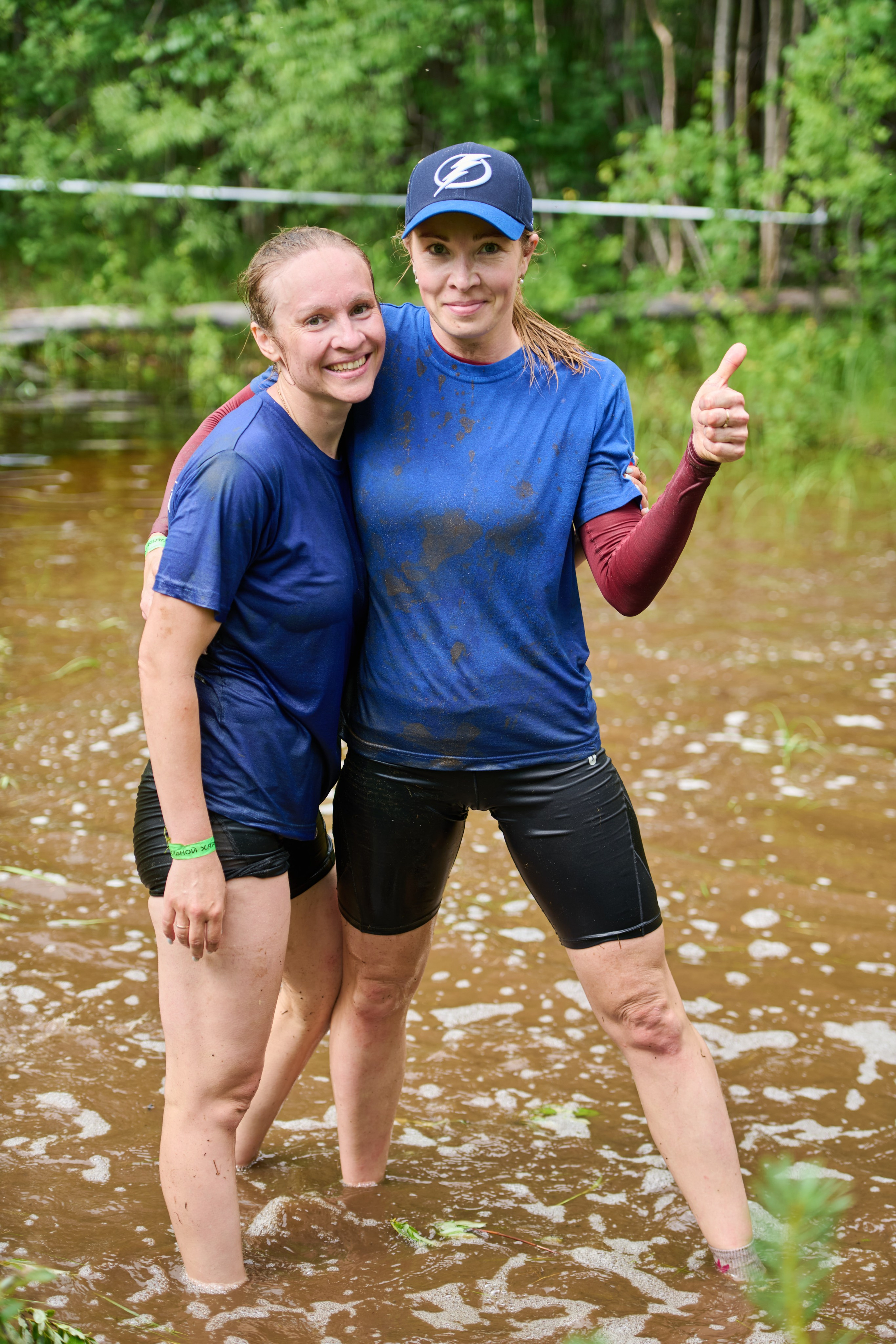 Фоторепортаж с забега Стальной характер в Сургуте, 5 июля 2025. Репортажный и семейный фотограф — Шелихов Сергей