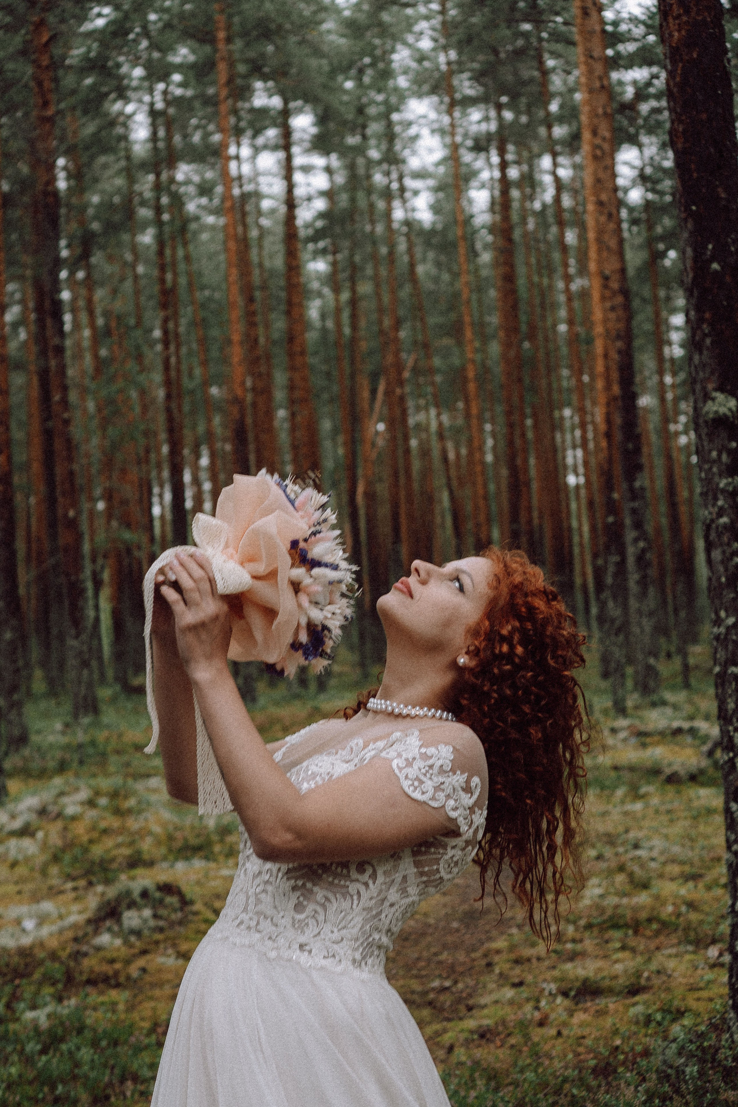 СВАДЕБНАЯ ФОТОСЕССИИЯ ПАРЫ В ГОРОДЕ ПРИОЗЕРСК В СОСНОВОМ ЛЕСУ И С ПИКАПОМ. Профессиональный фотограф, Санкт-Петербург — Виктория Богомолова
