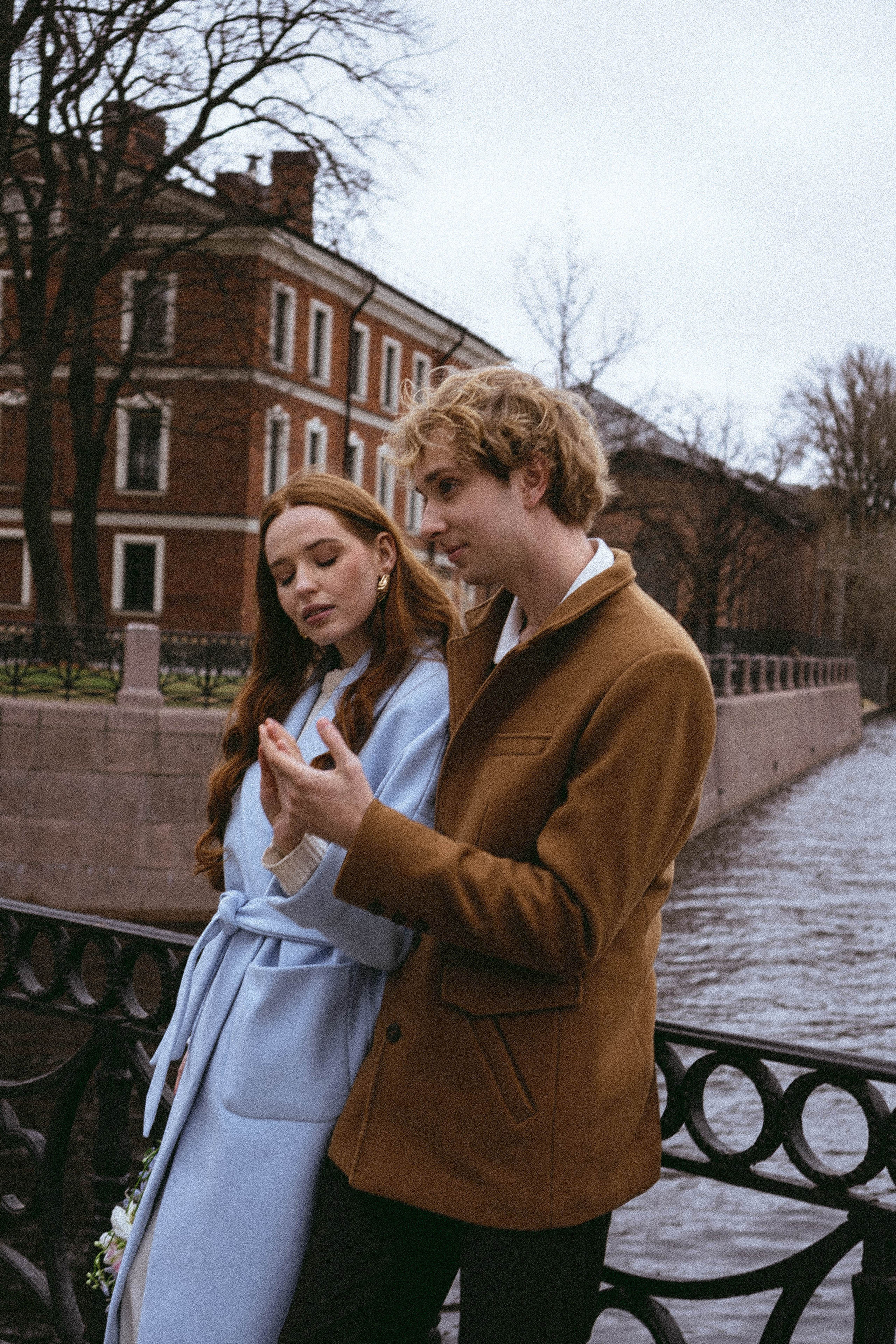 СВАДЕБНАЯ ПРОГУЛКА ПО ПЕТРОГРАДКЕ ВЕСНОЙ (ФОТОСЕССИИЯ ПАРЫ СВАДЕБНАЯ). Профессиональный фотограф, Санкт-Петербург — Виктория Богомолова