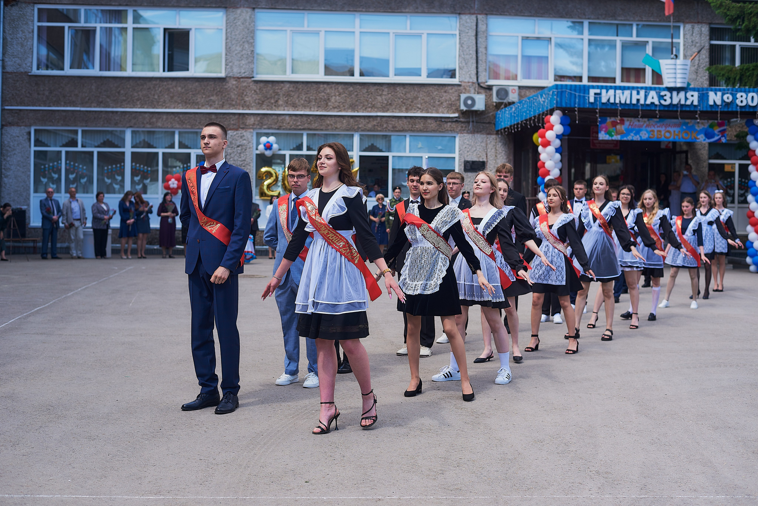 Последний звонок. Фотограф Елена Дука. Контент съемка. Семейная фотография
