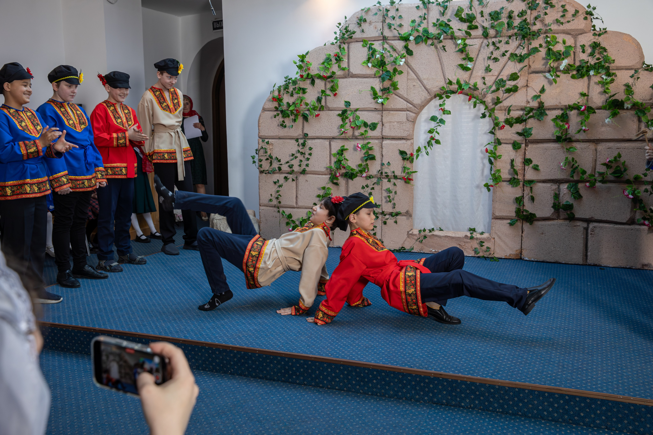 Пасхальный концерт Воскресная школа 2025. Фотограф Таинств Крещение и Венчания г. Магадан Власова Ульяна