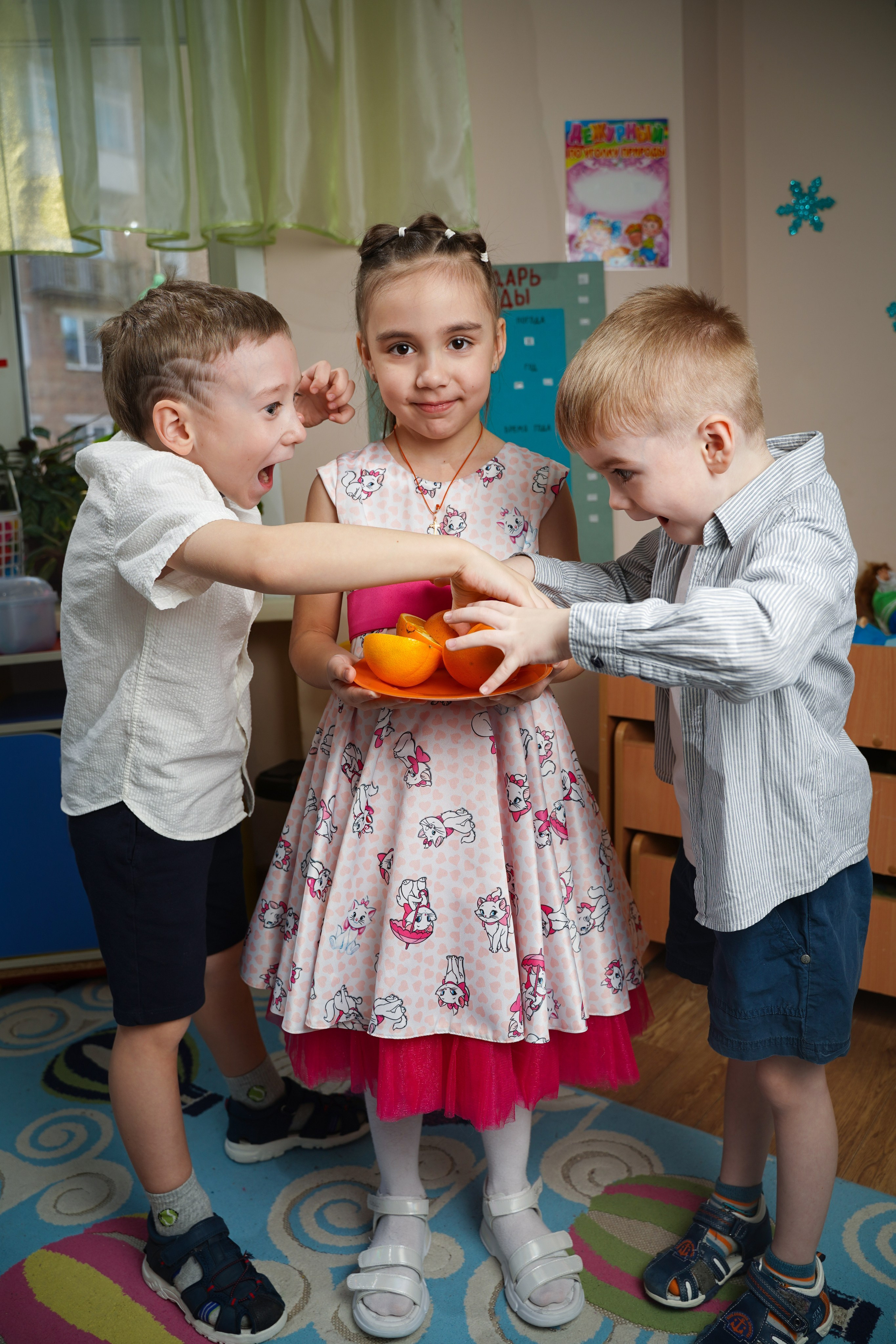 Выпускные альбомы для детских садов в Красноярске от AlbomKras 🎀🍀. AlbomKras -выпускные альбомы Красноярска с авторским дизайном и качественной фотосъемкой! ⭐⭐⭐⭐⭐ 5.0