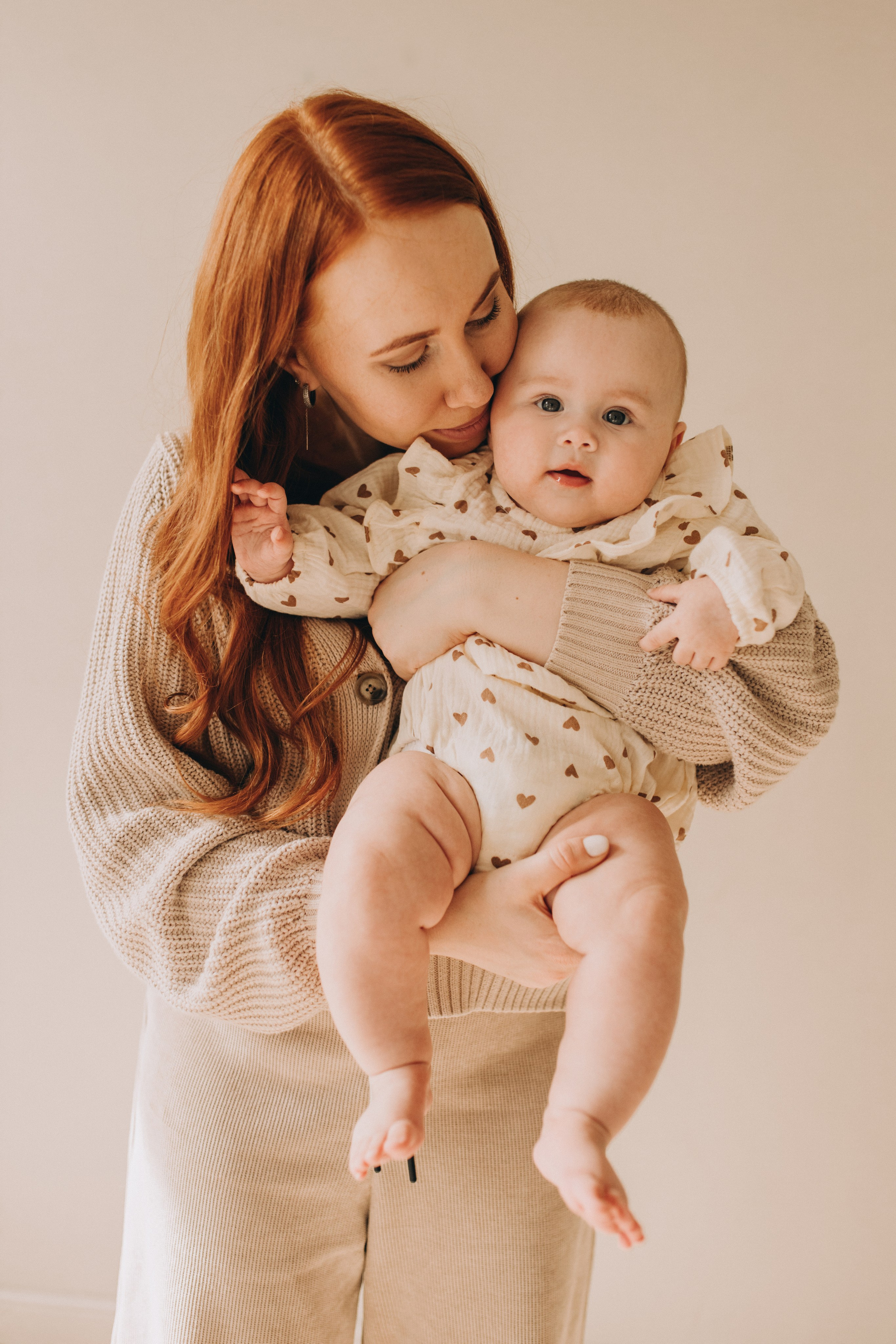 Семейная фотосессия в студии. Семейный фотограф в Самаре Елена Ефимова