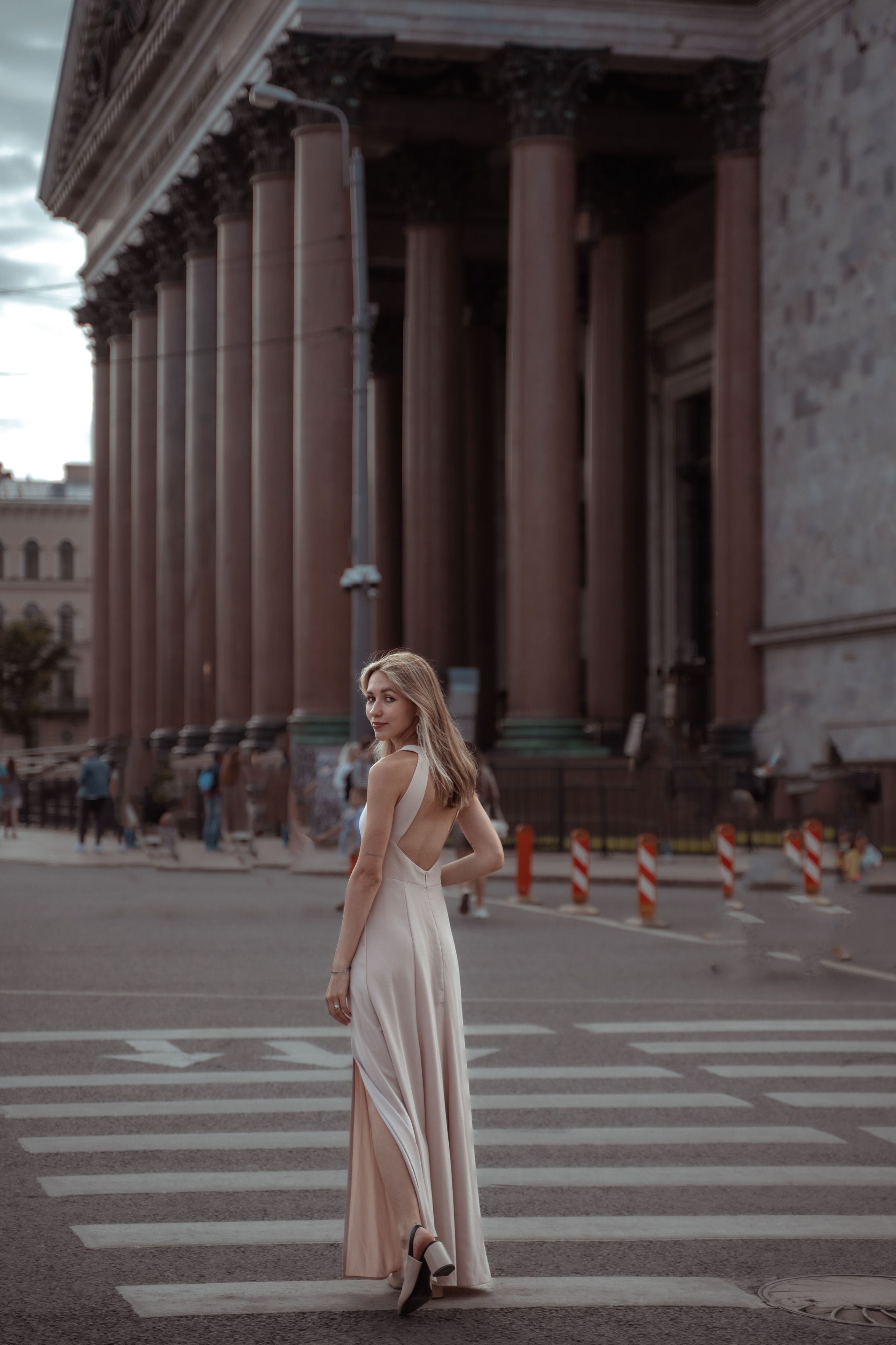 Прогулка по городу. Портрет. Санкт-Петербург, лето 2024. Главная