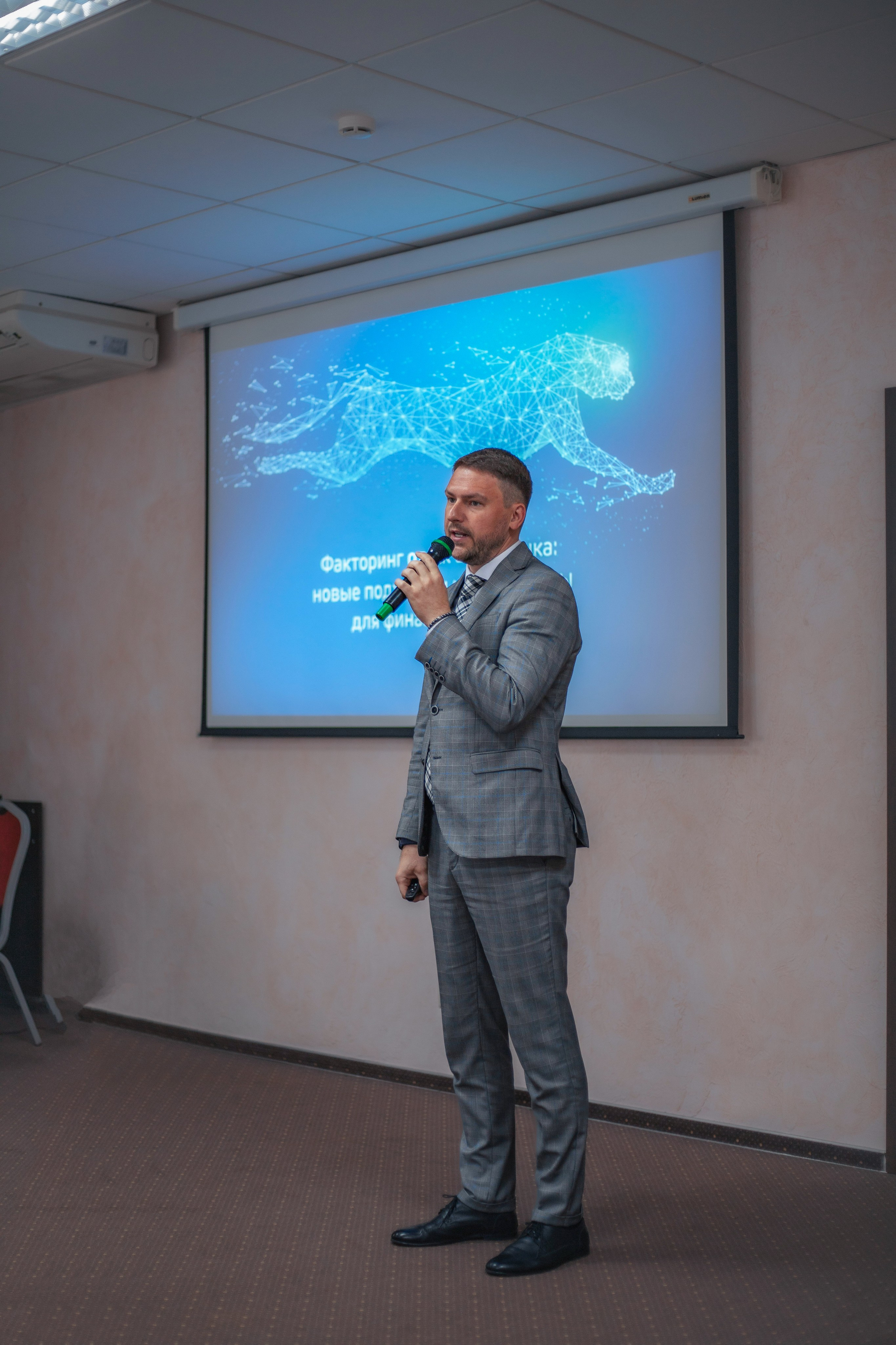 Коммерческая фотосессия для Ак Барк Банк в городе Ижевск. Бизнес фотограф Ижевск — Назаров Роман