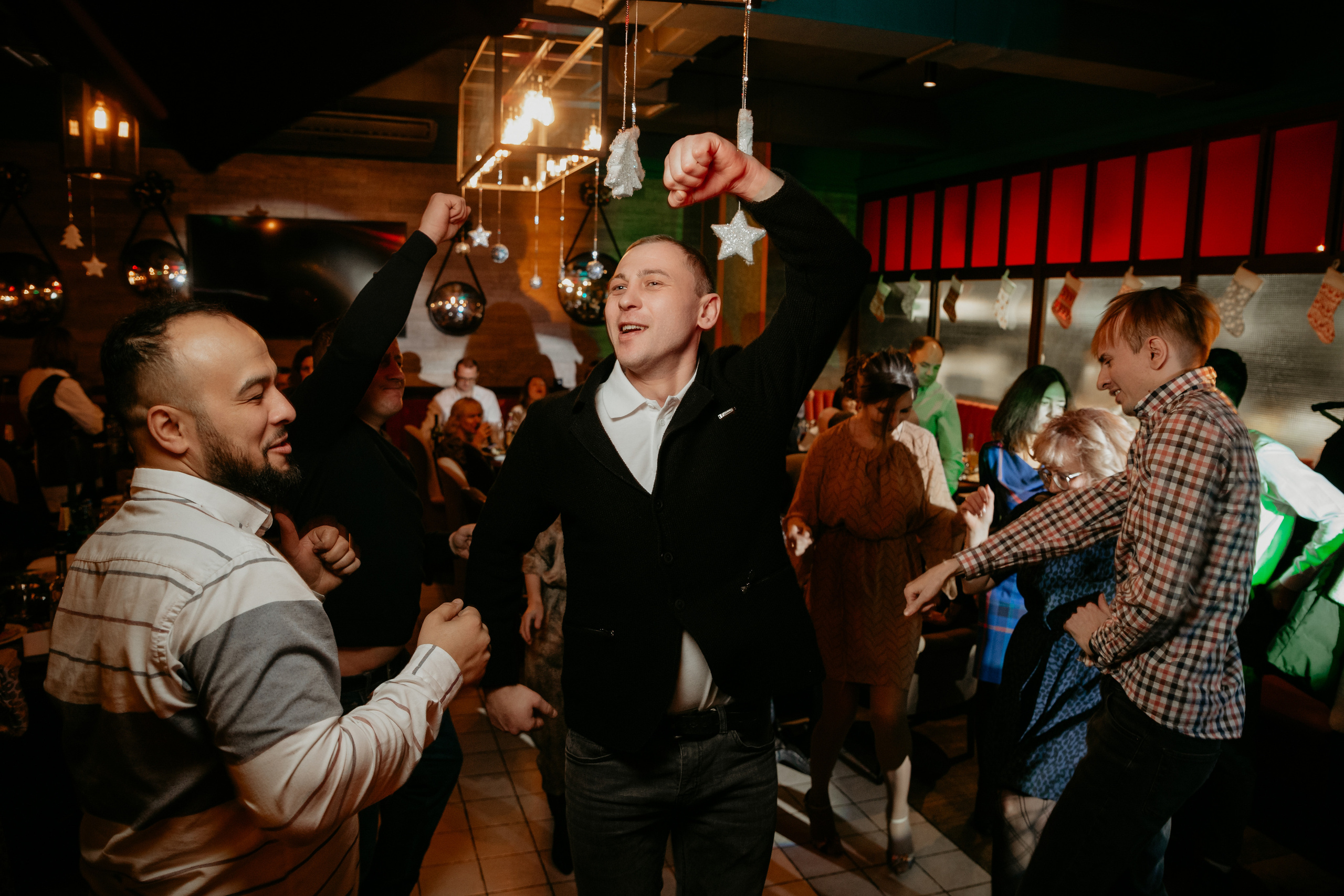 Корпоратив Альфа Гарант в Хинкальной Легенде. Photographer in Moscow & everywhere in the World Alena Vyalova