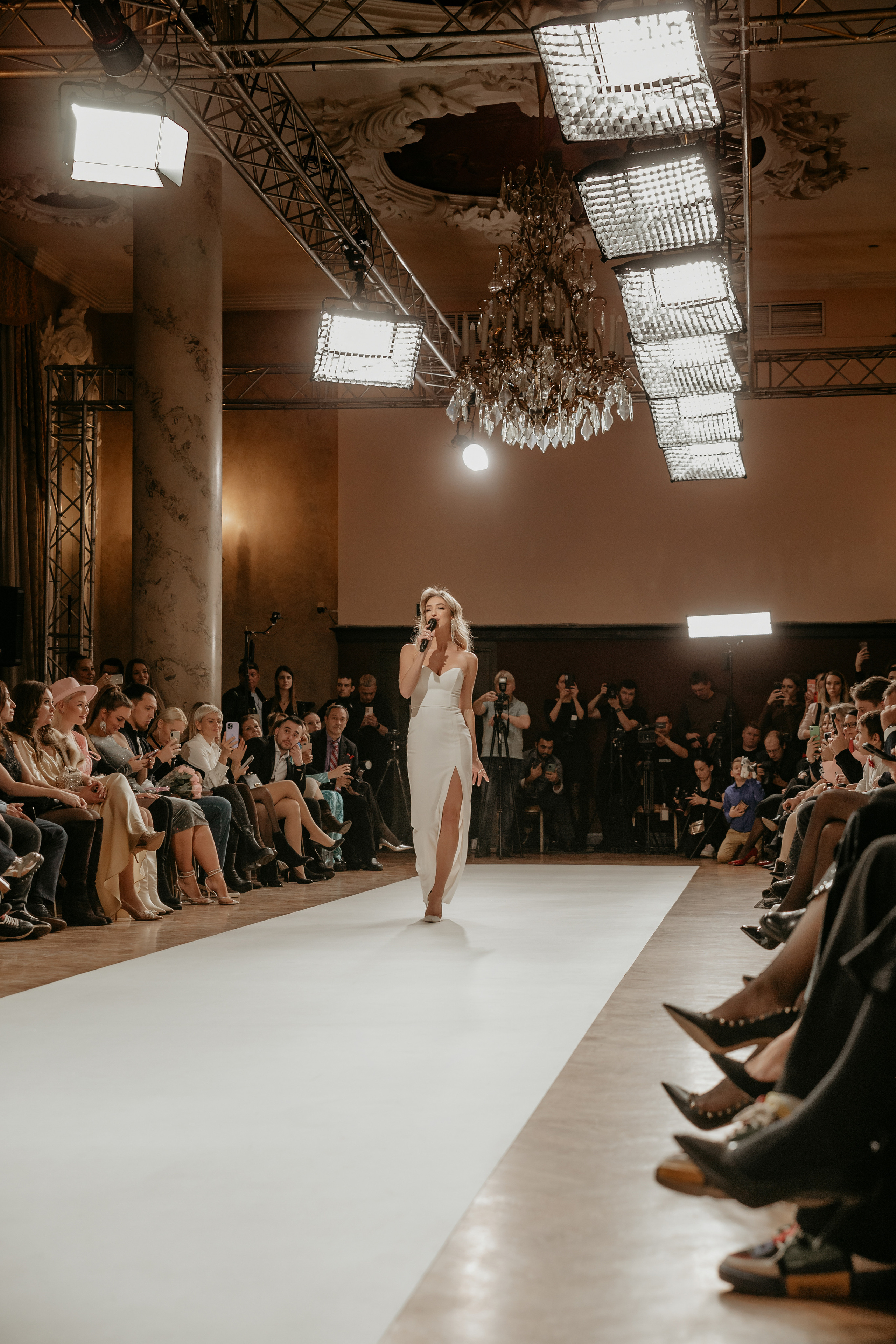 «Designer fashion week 2022». Фотограф в Москве и любой точке земного шара Алёна Вялова (Чулкова)