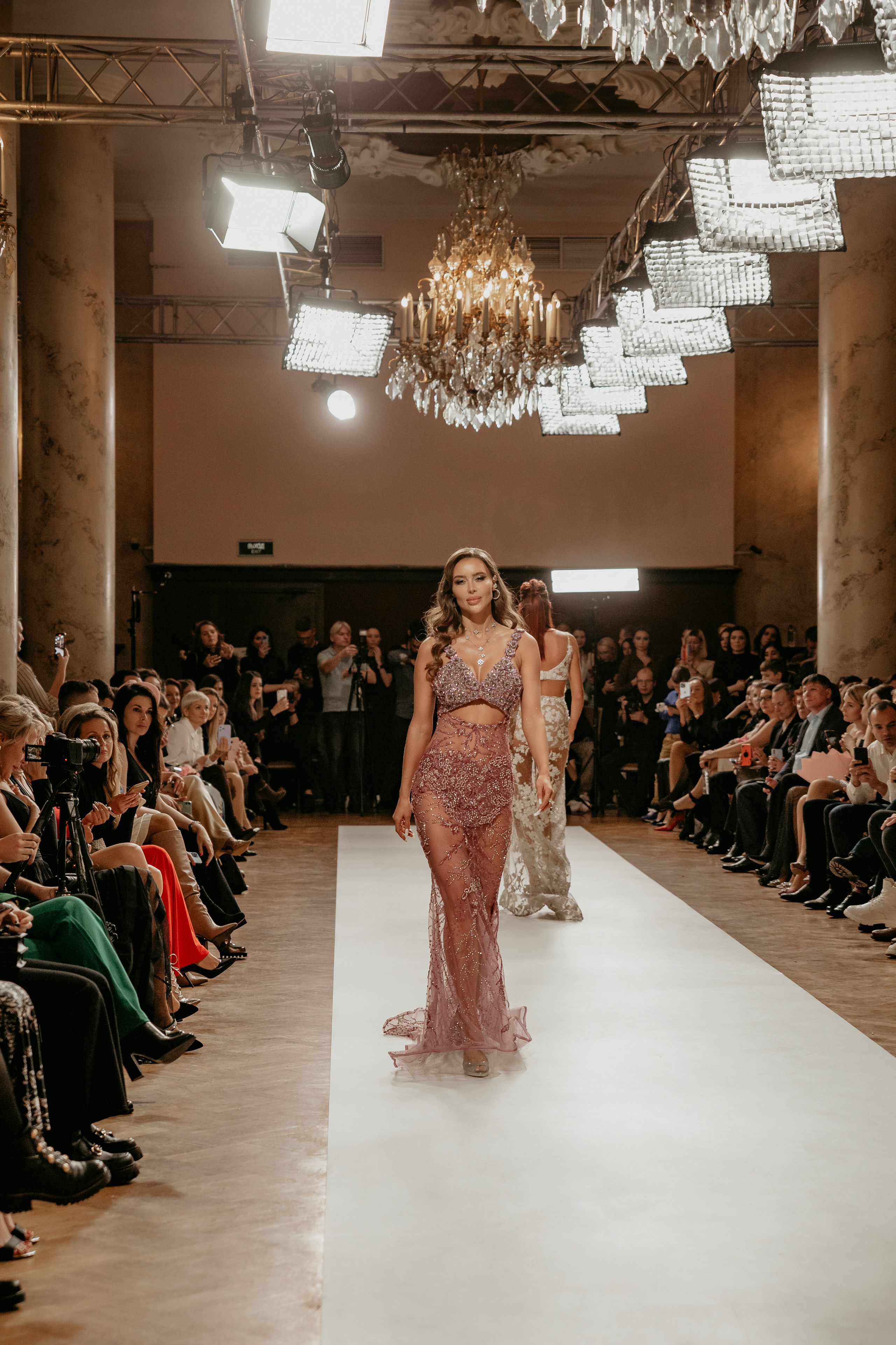 «Designer fashion week 2022». Фотограф в Москве и любой точке земного шара Алёна Вялова (Чулкова)