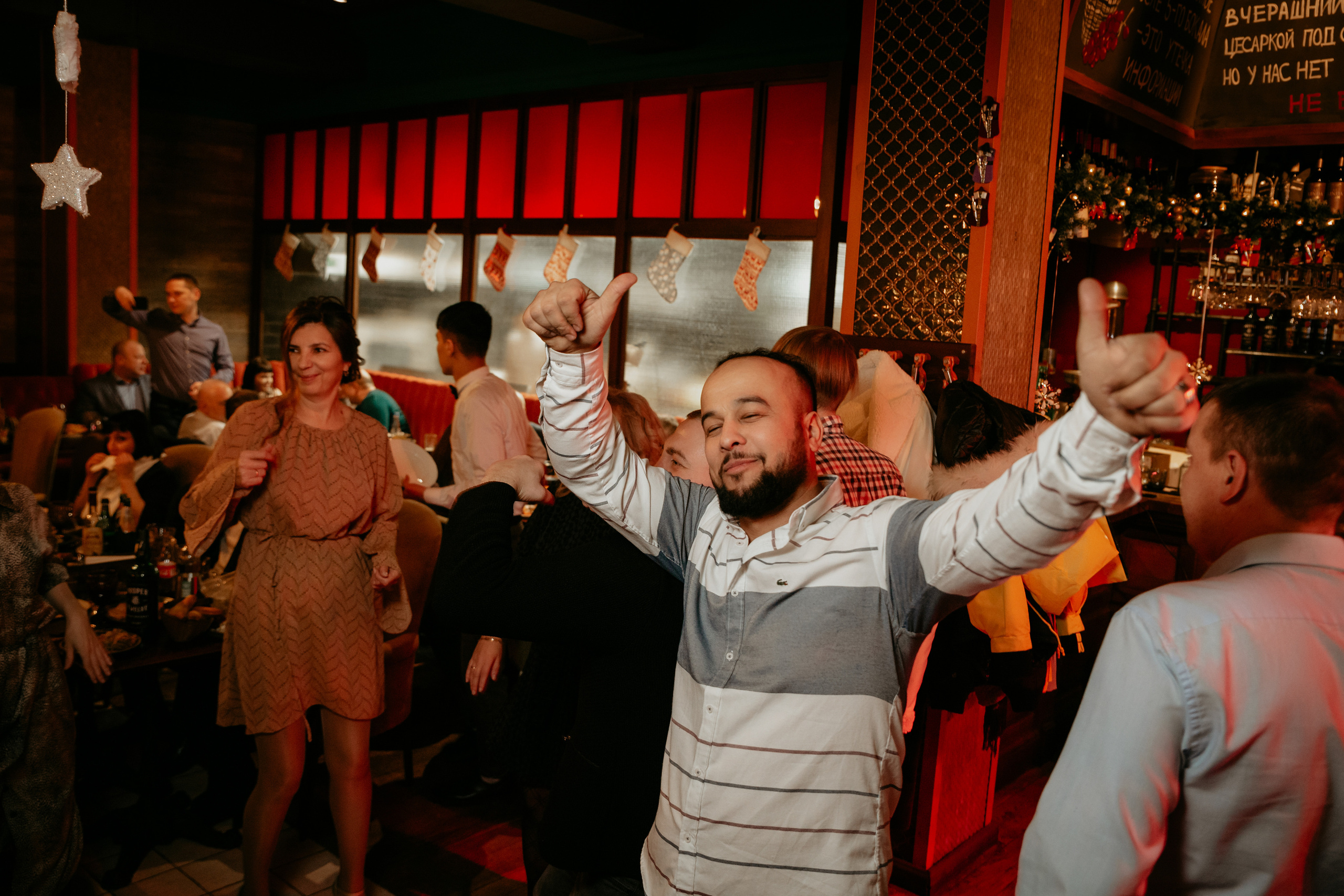 Корпоратив Альфа Гарант в Хинкальной Легенде. Photographer in Moscow & everywhere in the World Alena Vyalova