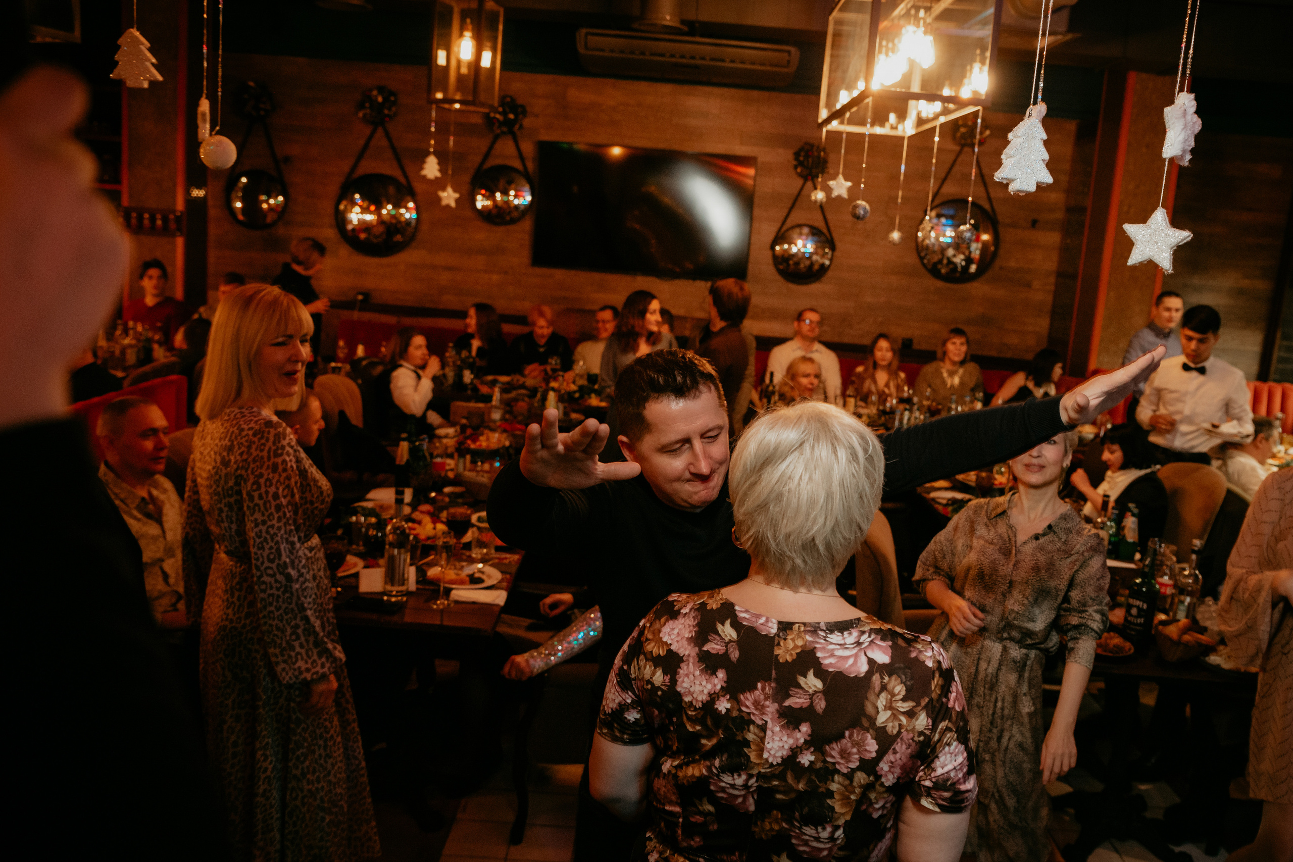 Корпоратив Альфа Гарант в Хинкальной Легенде. Photographer in Moscow & everywhere in the World Alena Vyalova