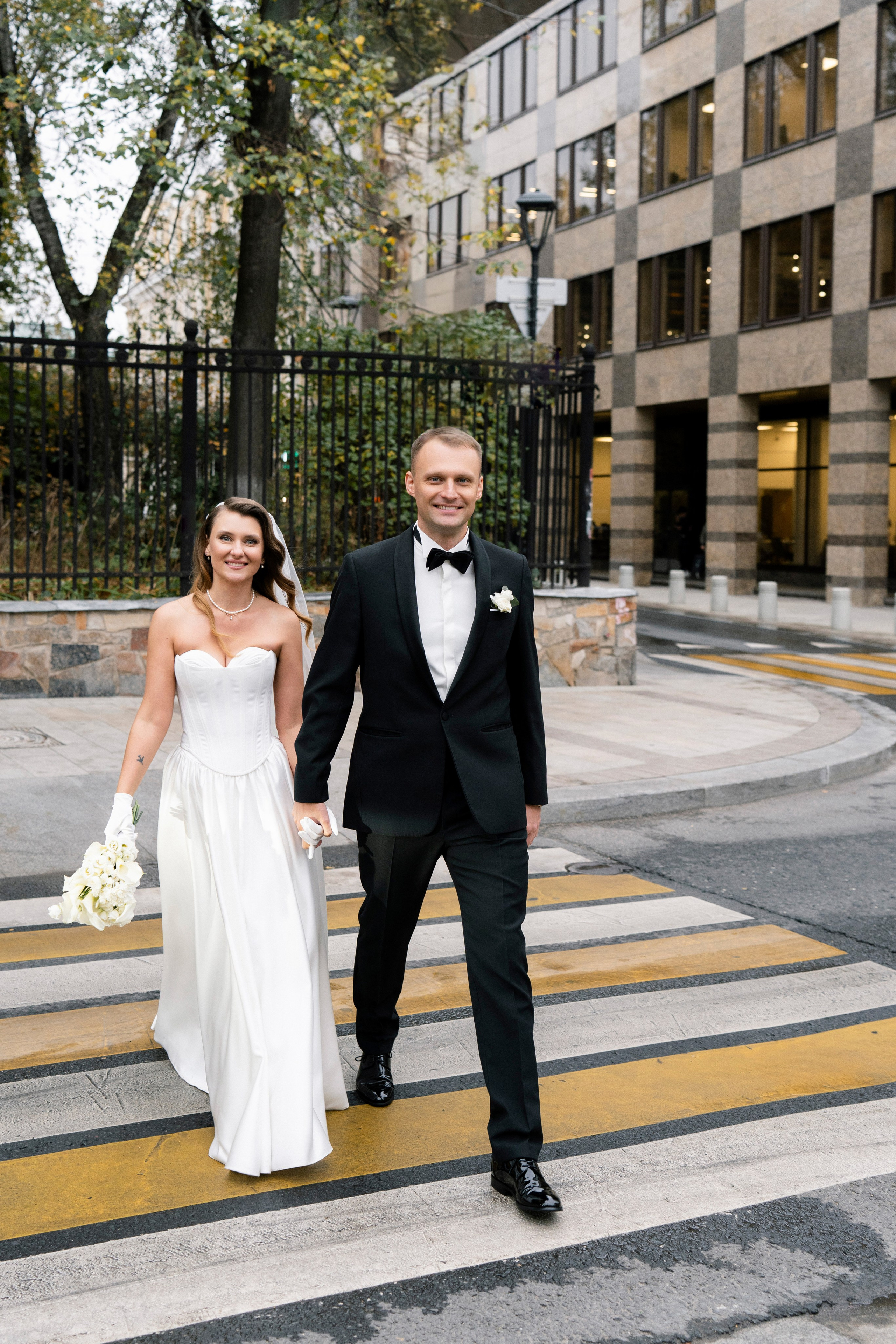 Иван и Рума. Москва. Сборы в отеле Marco Polo и роспись в особняке Спиридонова. Свадебный фотограф Катерина Чулкова