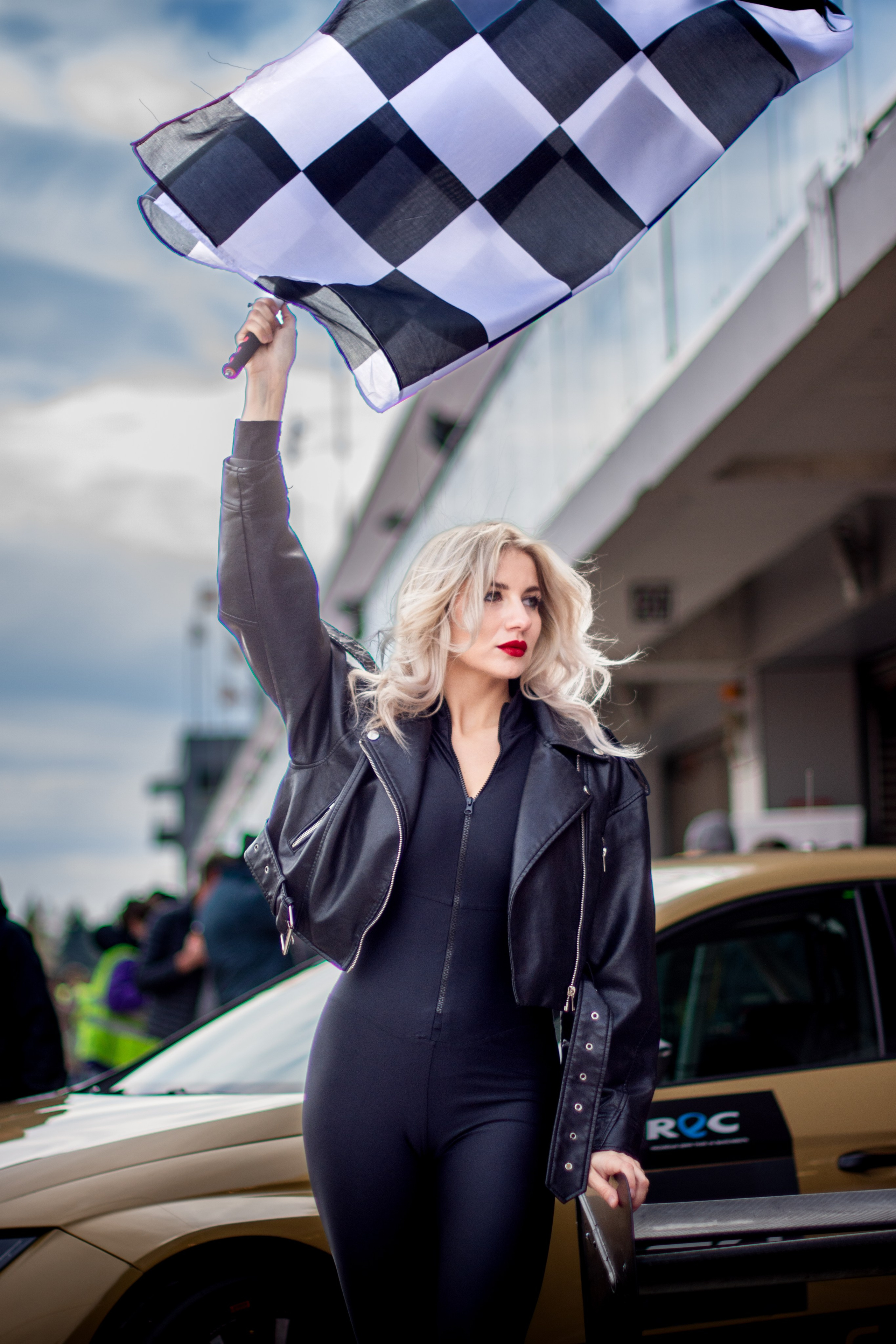 MRW — REC — 04.10.2025. AlexFecto — галереи фотографий