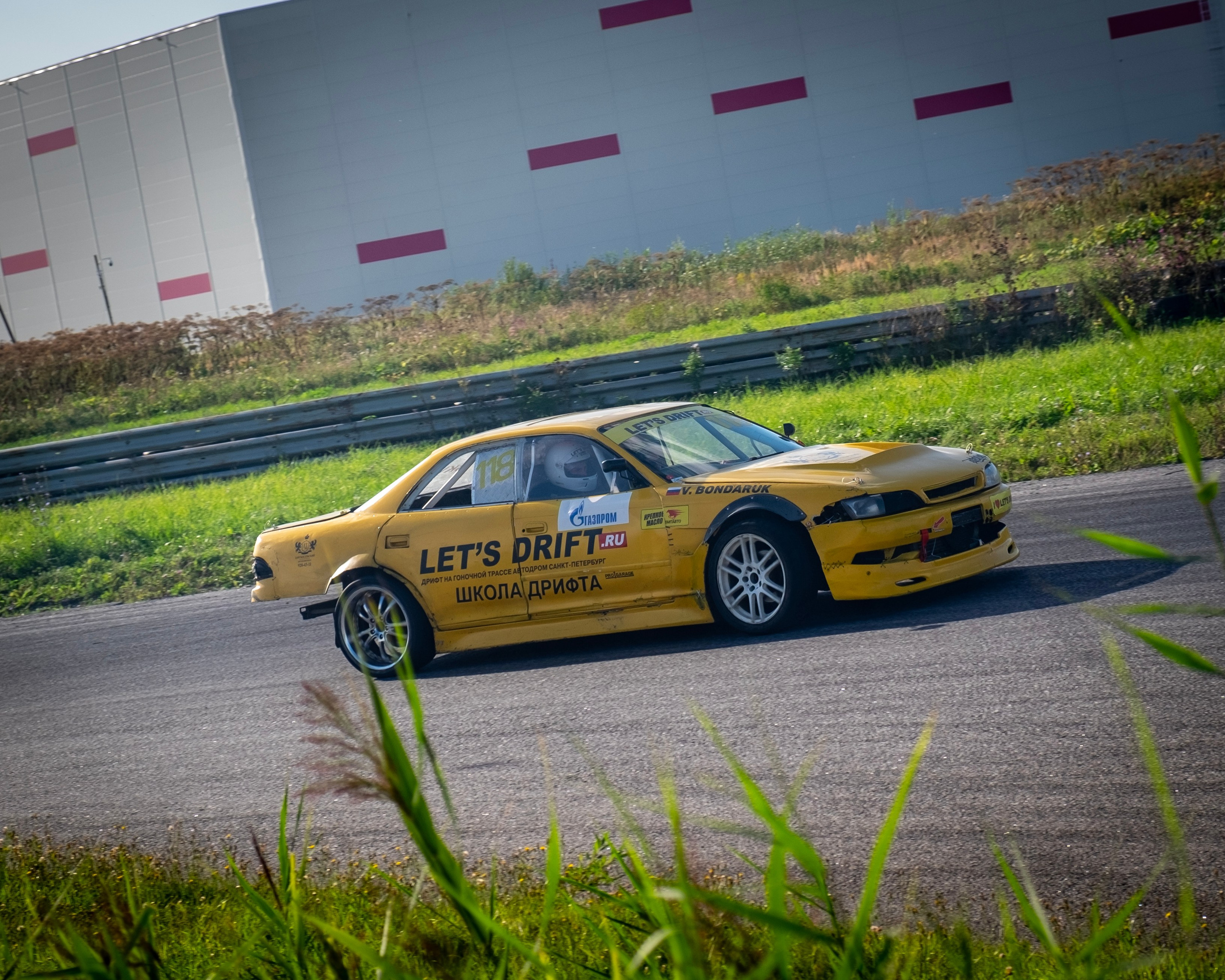 AUTODROM FEST. Автомобильные фотографии и рисунки в Санкт-Петербурги Пашков Дмитрий