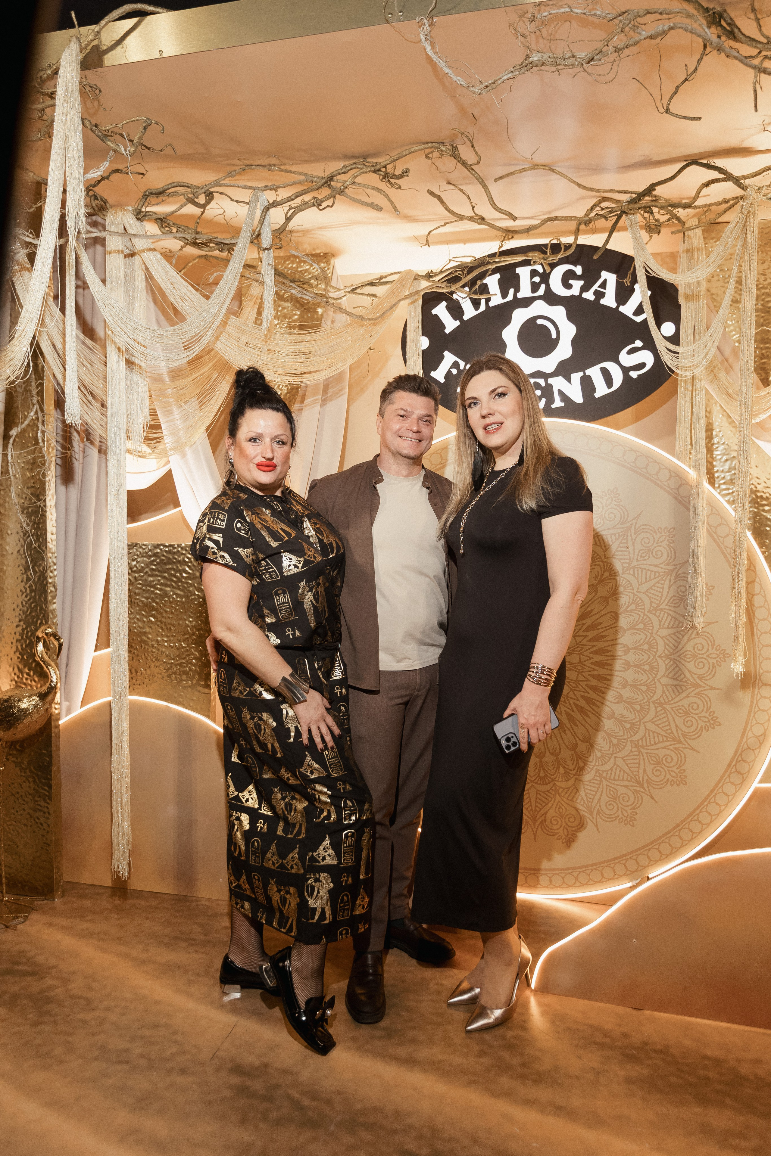 ILLEGAL FRIENDS — MIRAGE [PART I]. СВОИ. ФОТООТЧЕТЫ-СОБЫТИЯ-МЕСТА