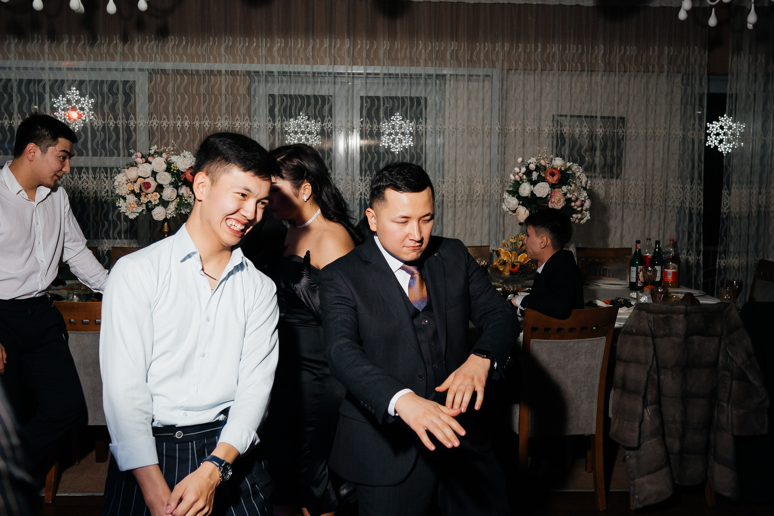 ARONAKS CORPARATE PARTY