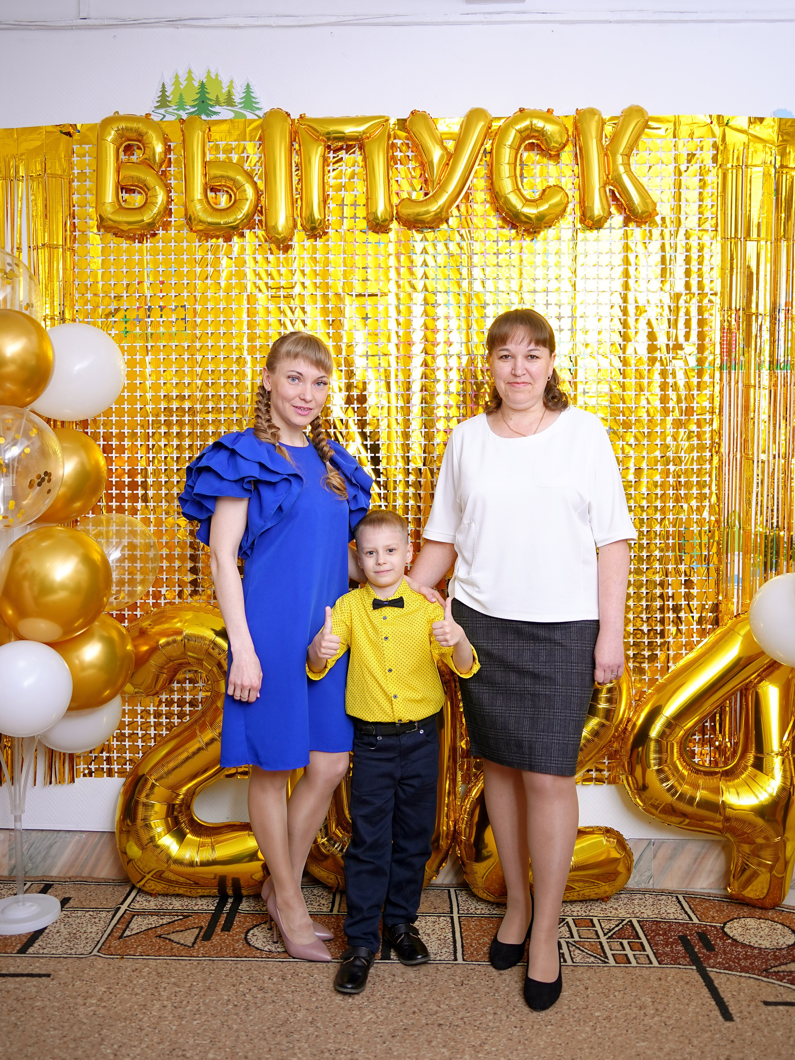 Фотосъемка видеосъёмка фотограф видеооператор новогодних утренников  в. Фотограф, видеооператор Нина Коршунова