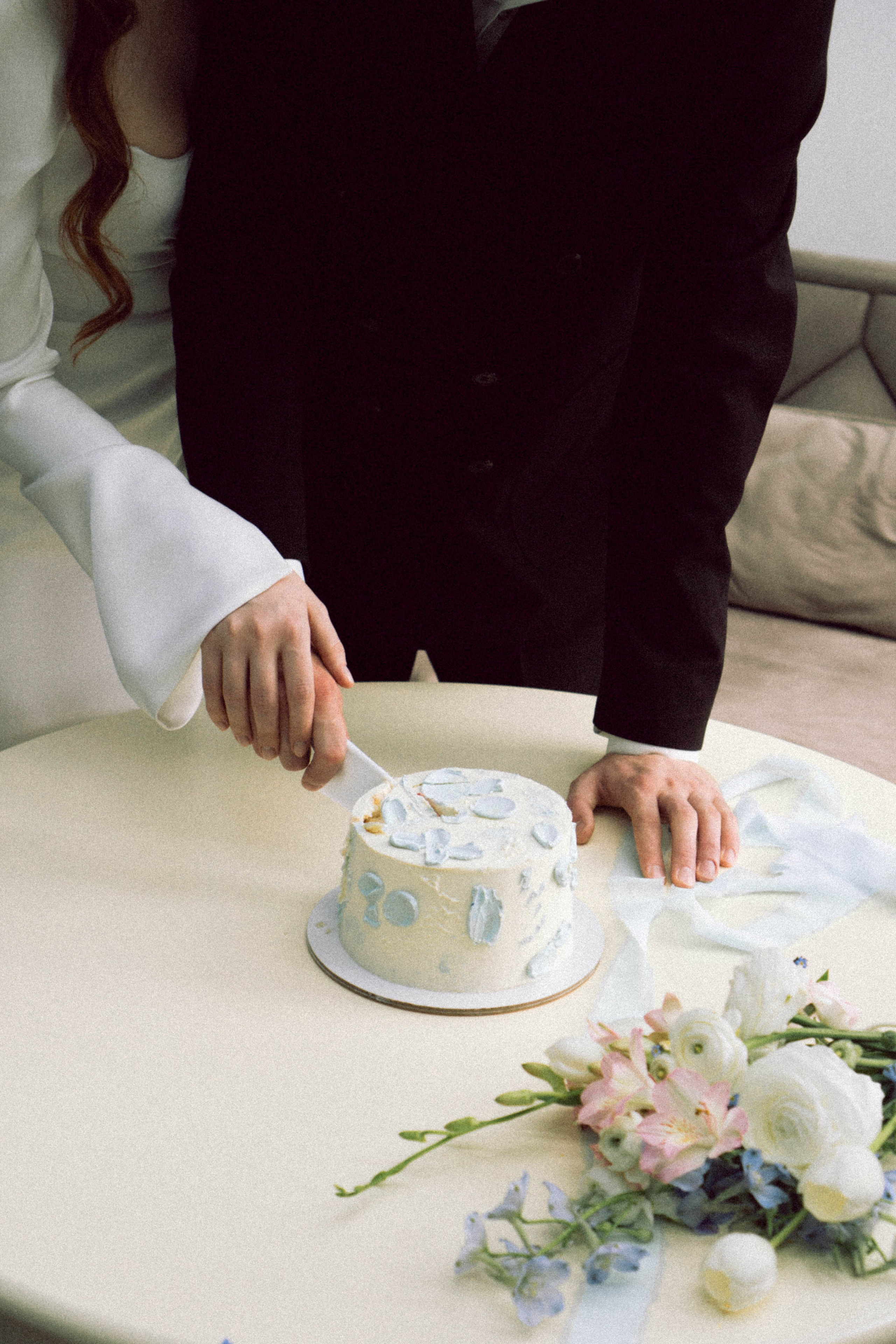 СВАДЕБНАЯ СЬЕМКА В ОТЕЛЕ. СБОРЫ ЖЕНИХА И НЕВЕСТЫ И ТАКЖЕ ТОР И ПОДГОТОВКА К ПРОГУЛКЕ. Профессиональный фотограф, Санкт-Петербург — Виктория Богомолова