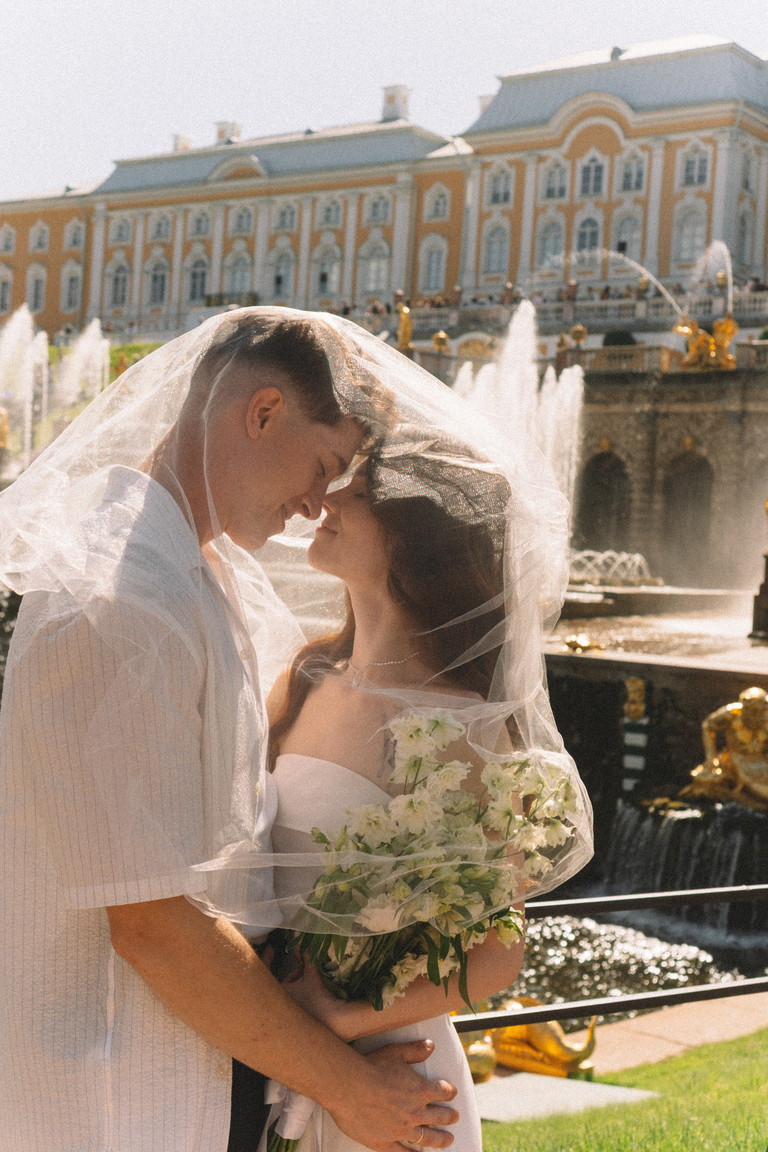 СВАДЕБНАЯ СЬЕМКА В ПЕТЕРГОФЕ И СЬЕМКА РЕПОРТАЖА В ЗАГСЕ ПЕТЕРГОФА. Профессиональный фотограф, Санкт-Петербург — Виктория Богомолова