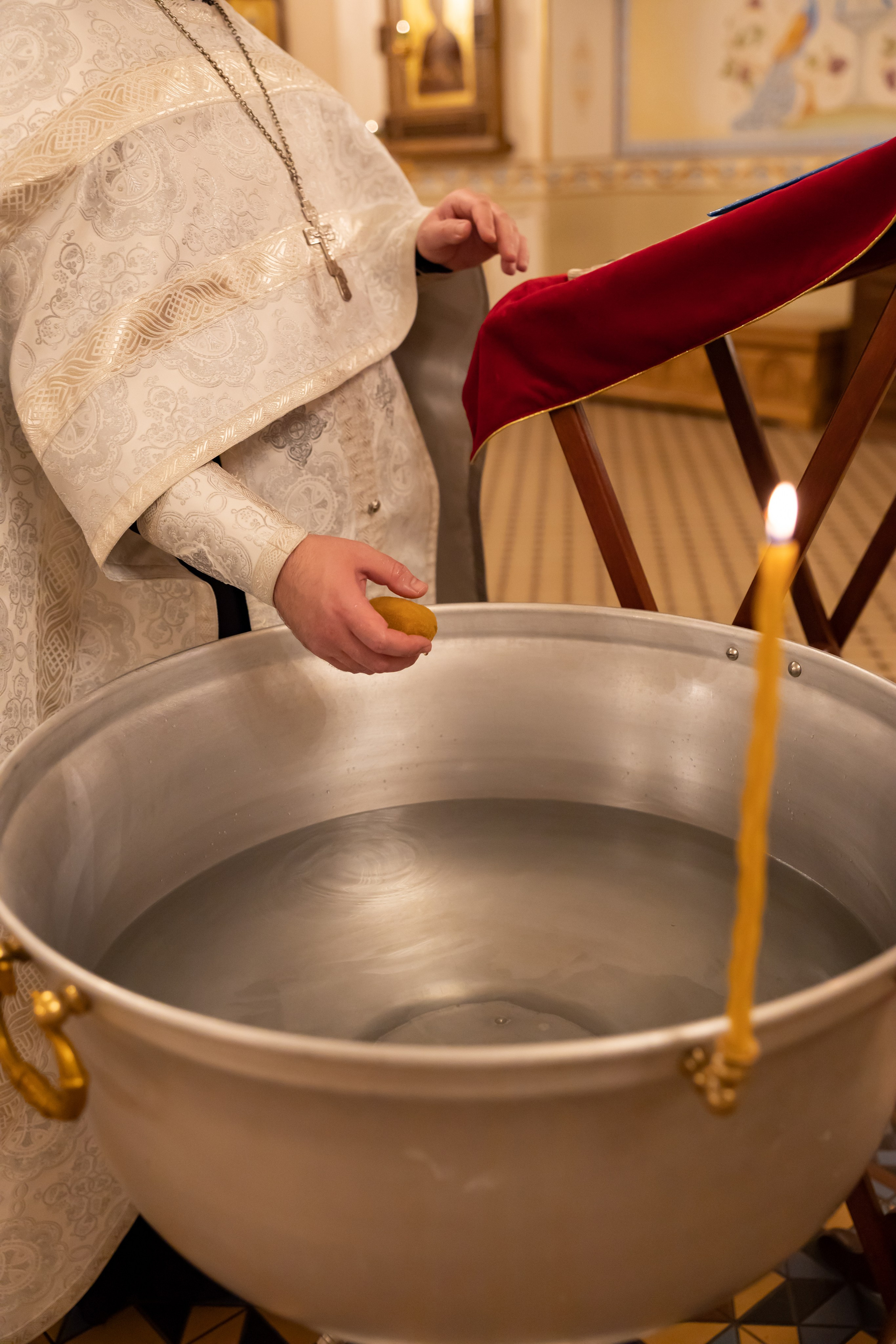 Крещение в Храме Покрова Пресвятой Богородицы. Семейный фотограф в Рязани и Рязанской области
