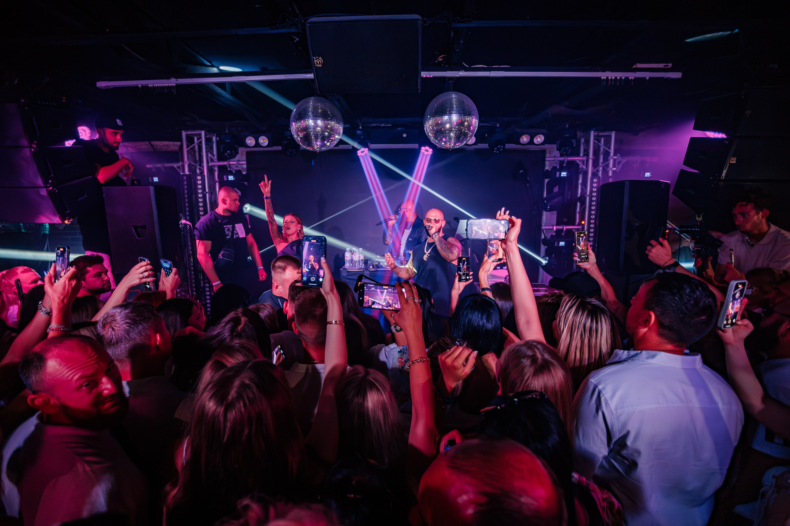 «Джиган"_Чайка на пляже_Ялта_12.07.2025 г. Аминов Руслан | Фотограф