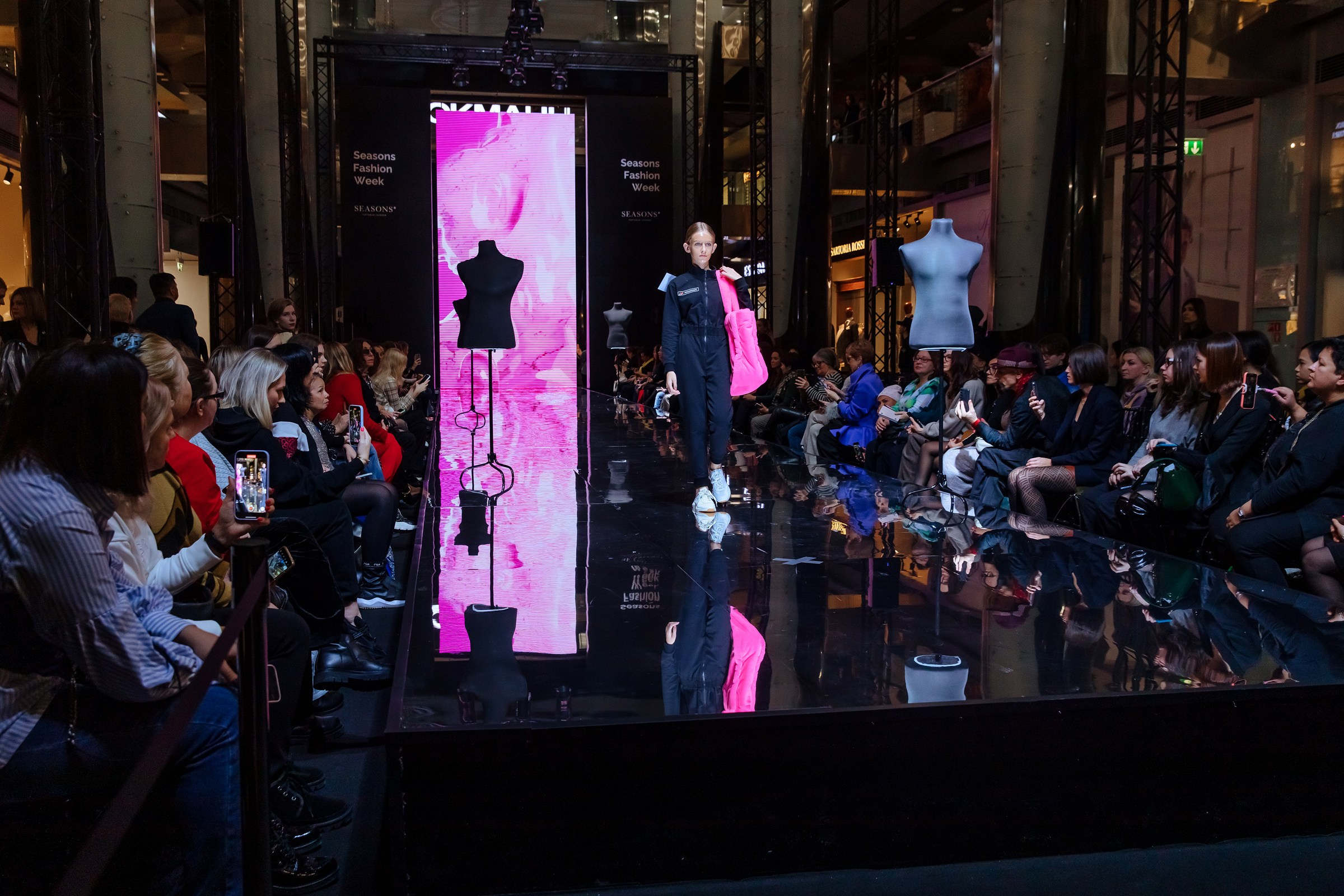 SFW. Любовь Чуляева — свадебный фотограф в Москве и Европе