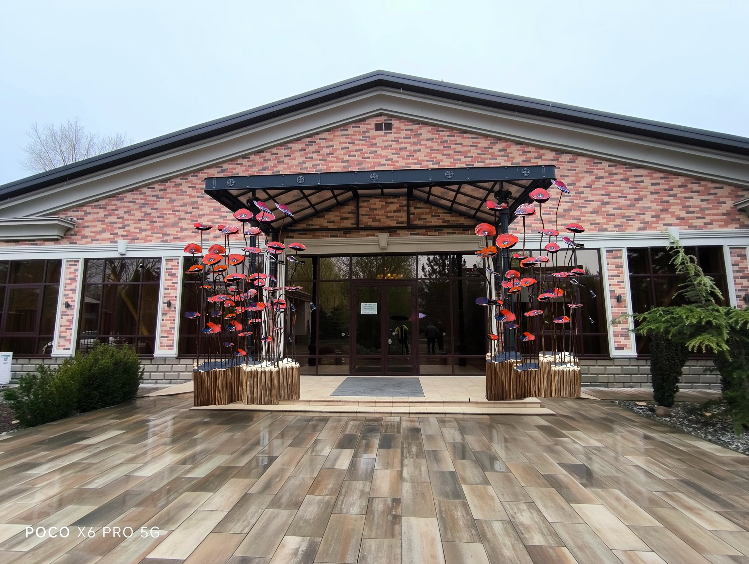 Разработка оформления Графского парка для LAZAR DECOR. Главная