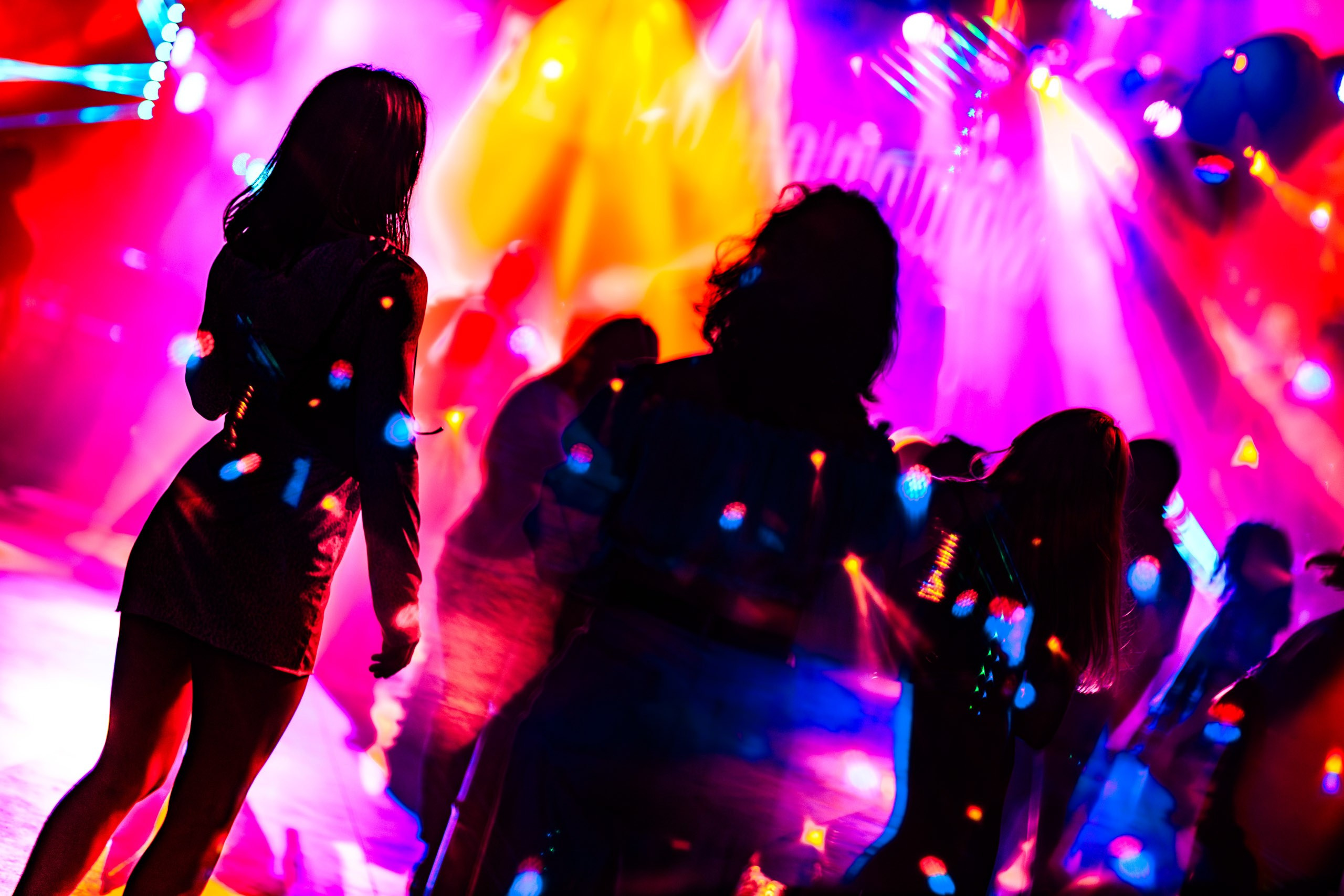 07.06.25 Вечно молодой. Репортажный фотограф Екатеринбург | Яркий, качественный репортаж | Концерты, клубы, репортаж, праздники, корпоративы