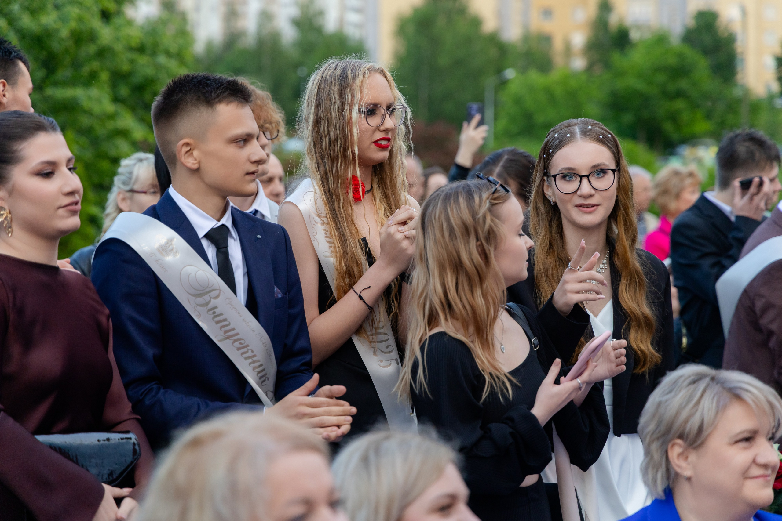 Школьный выпускной 2025 год в Минске, Беларуси. Свадебный фотограф в Минске/Беларуси Сергей Спиридонов