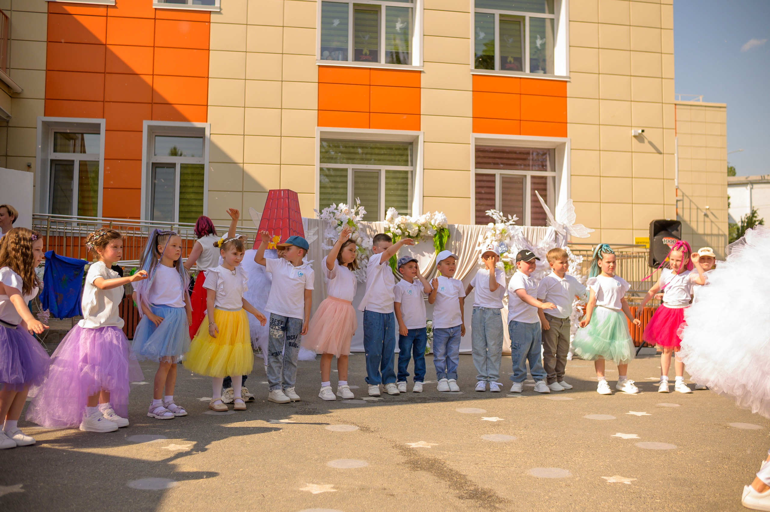 Репортаж выпускного группа «Фантазёры» 3 садик. Фотограф новорожденных, семейный детский в Тюмени Татьяна Морозова