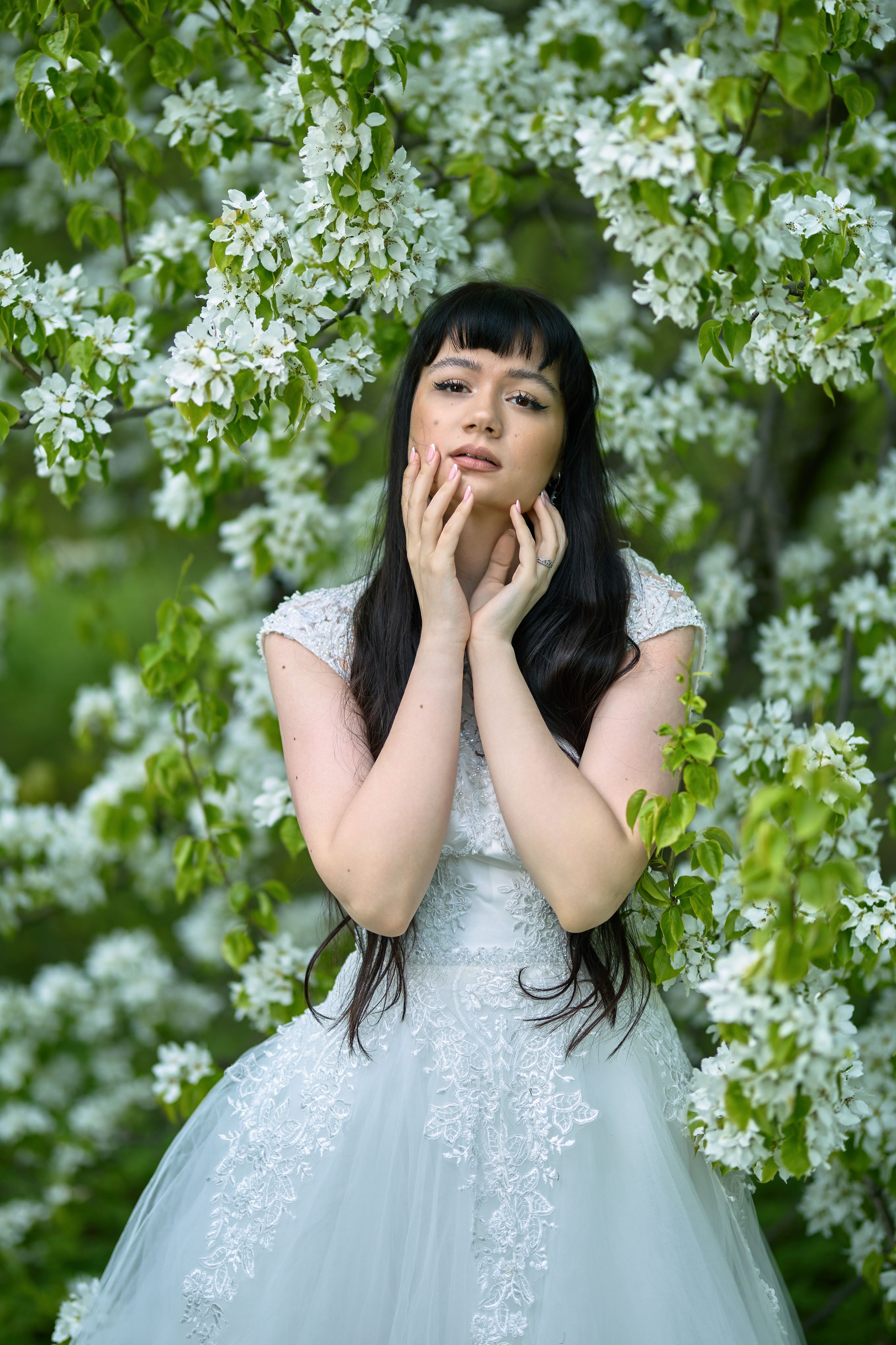 фотосессия девушка в цветущем саде чебоксары