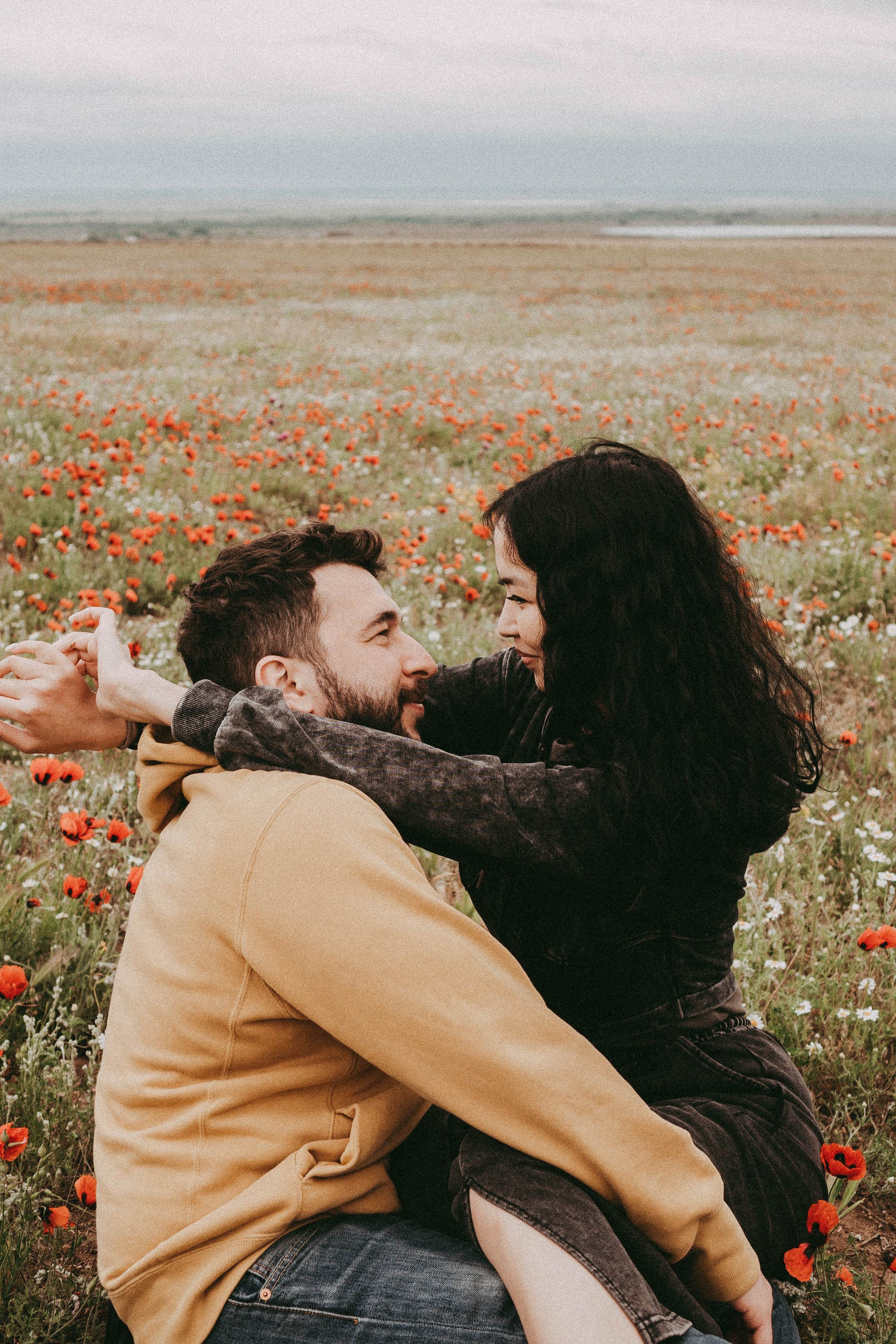 Любовь в маковом поле. Профессиональный фотограф, Санкт-Петербург — Виктория Богомолова