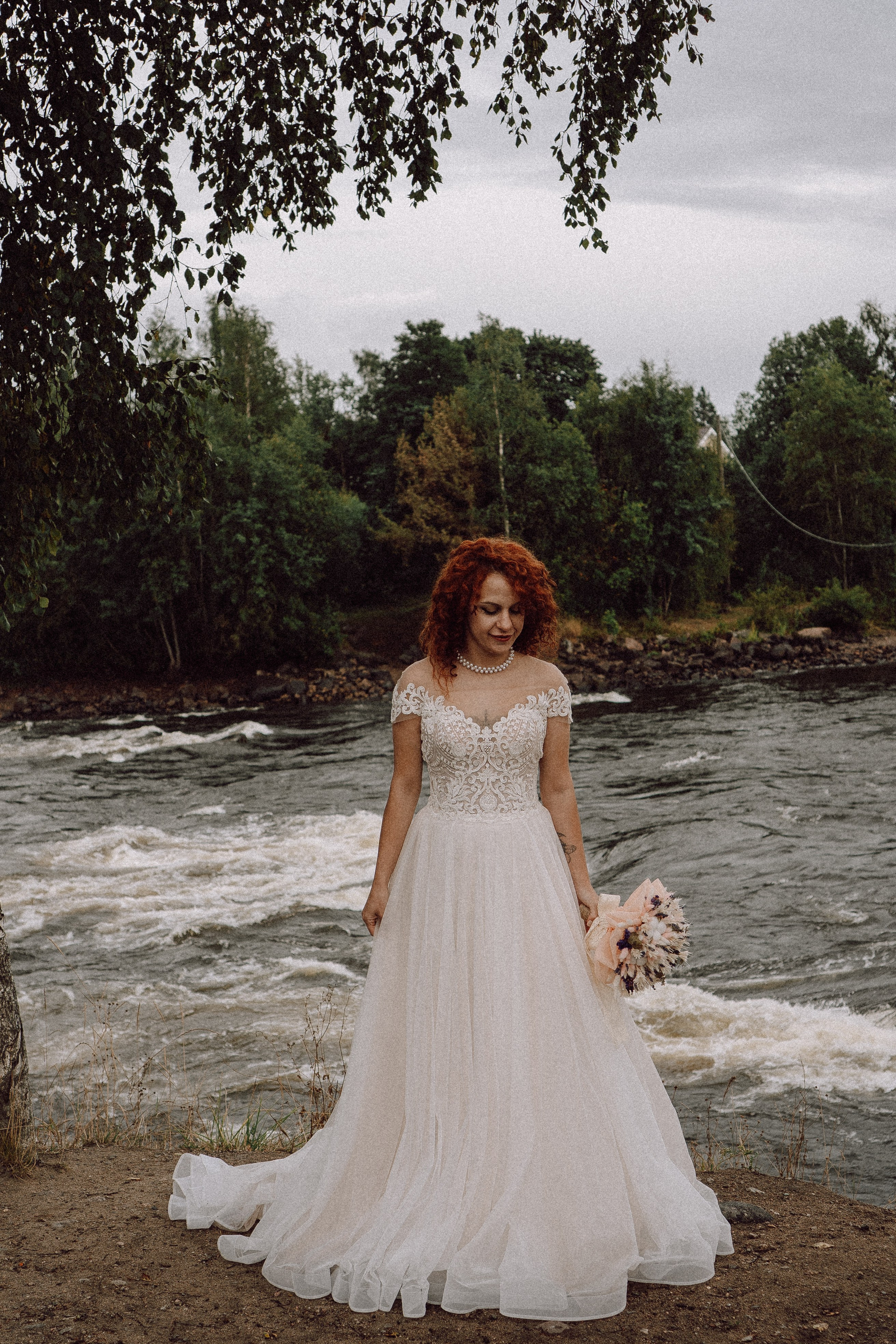 СВАДЕБНАЯ ФОТОСЕССИИЯ ПАРЫ В ГОРОДЕ ПРИОЗЕРСК В СОСНОВОМ ЛЕСУ И С ПИКАПОМ. Профессиональный фотограф, Санкт-Петербург — Виктория Богомолова
