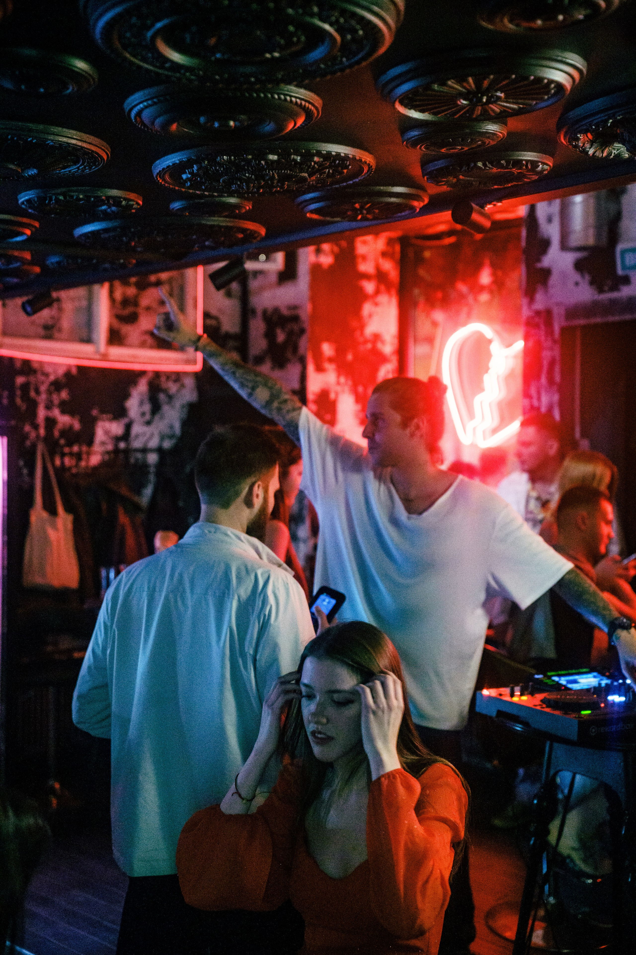 Бар разбитых сердец. DJ Guitacidelli. Концертный и репортажный фотограф в Санкт-Петербурге Слава Пахомов